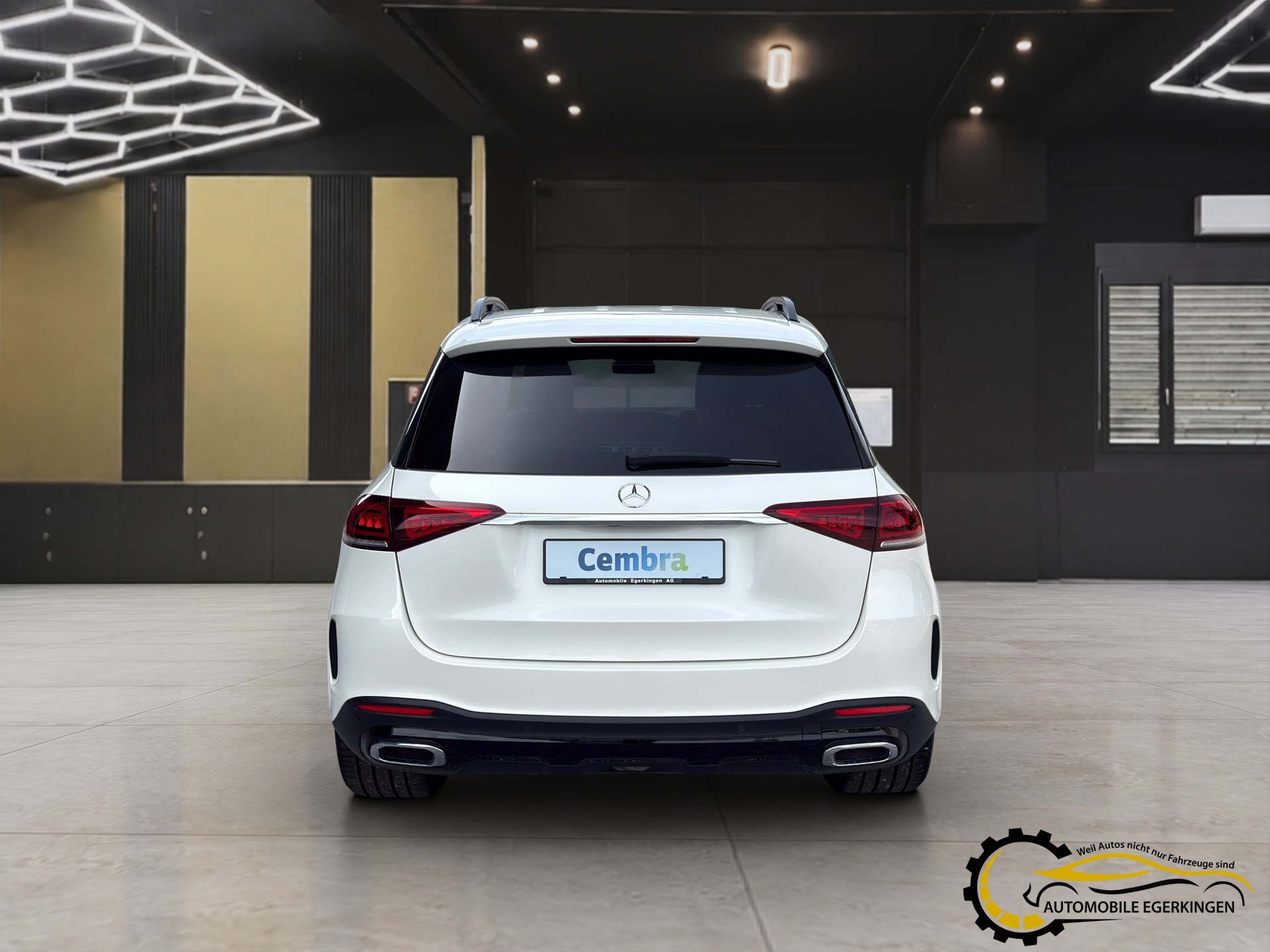 MERCEDES-BENZ GLE 300 d AMG Line 4matic-image-5