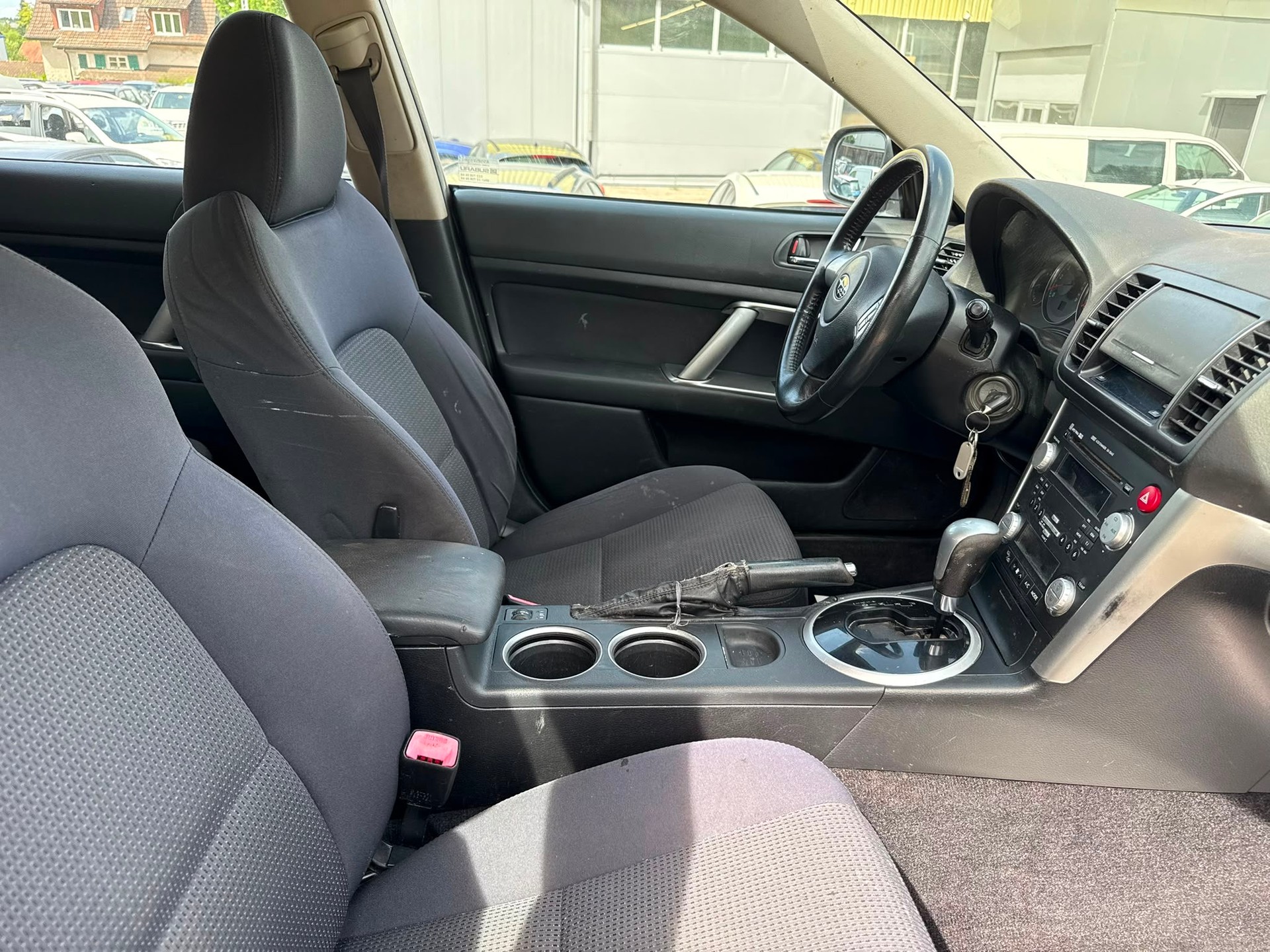 SUBARU Legacy 2.0R AWD Swiss Automatic-image-12