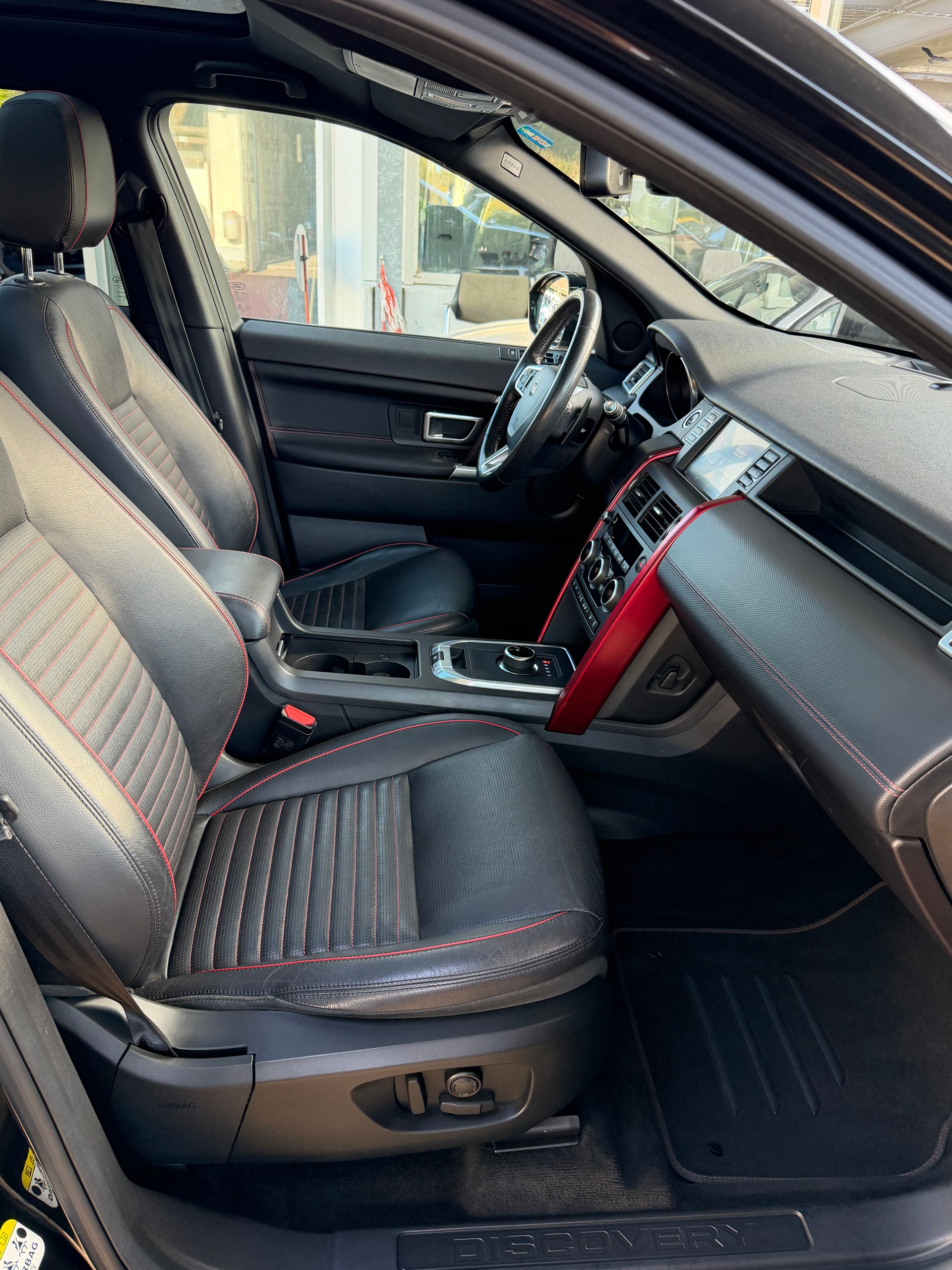 LAND ROVER Discovery Sport 2.0 SD4 Dynamic AT9-image-15