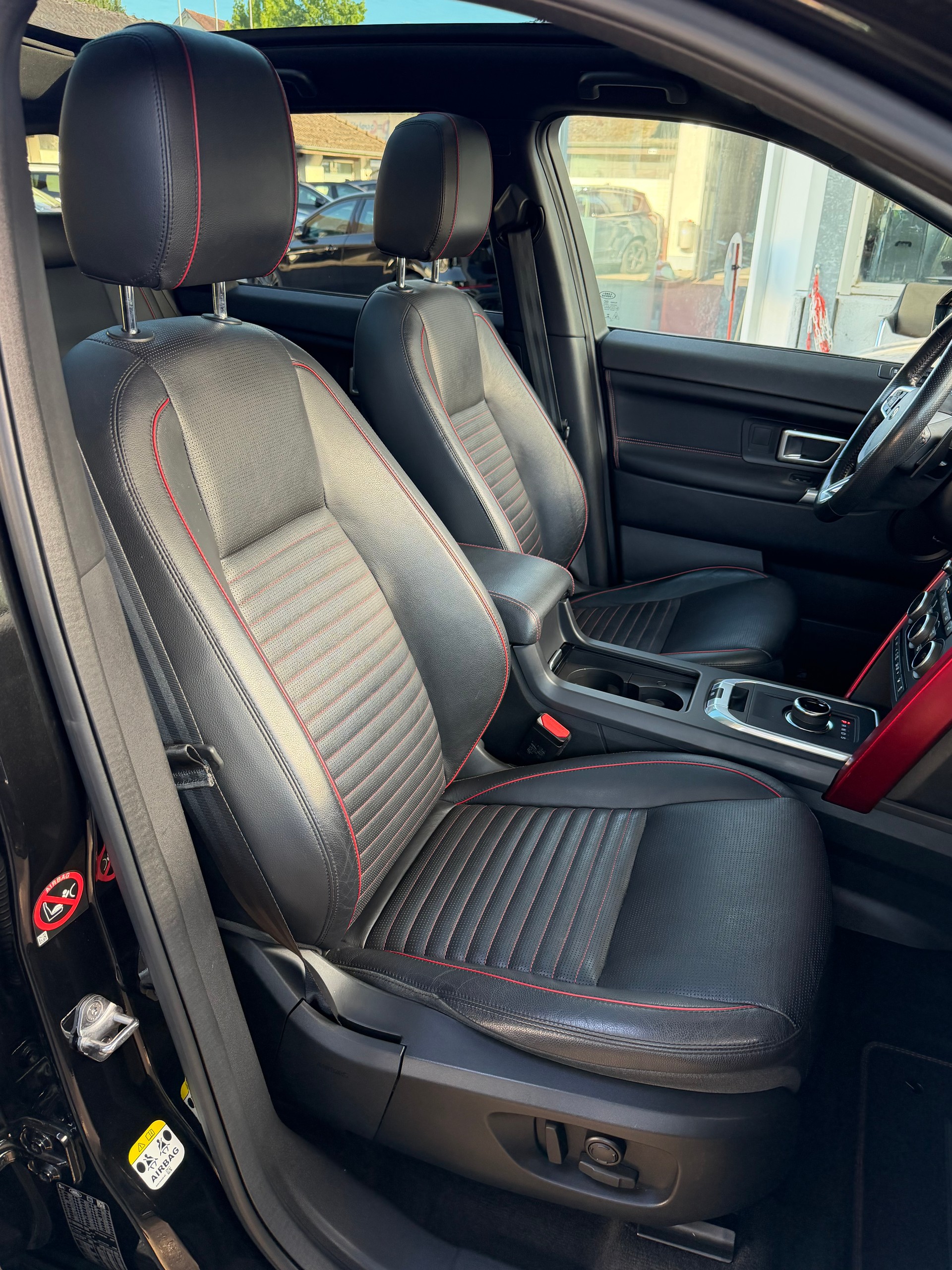LAND ROVER Discovery Sport 2.0 SD4 Dynamic AT9-image-16