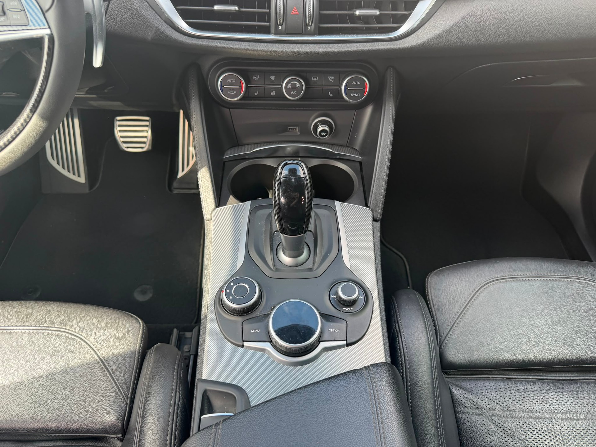ALFA ROMEO Stelvio 2.2 JTDM Super Q4 Automatic-image-21