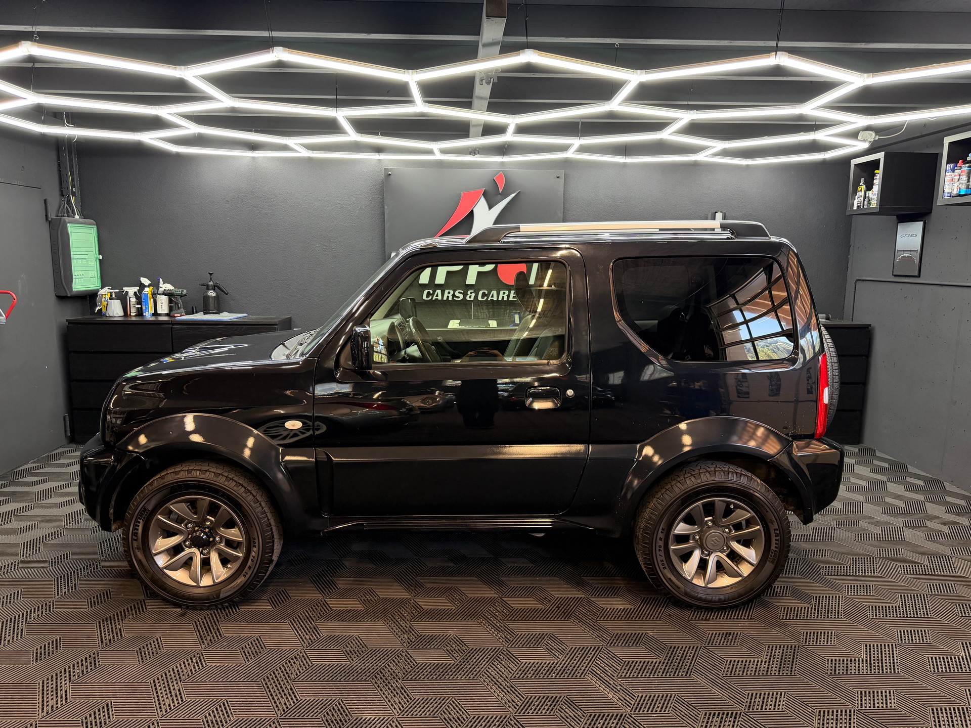 SUZUKI Jimny 1.3 16V Compact+-image-2