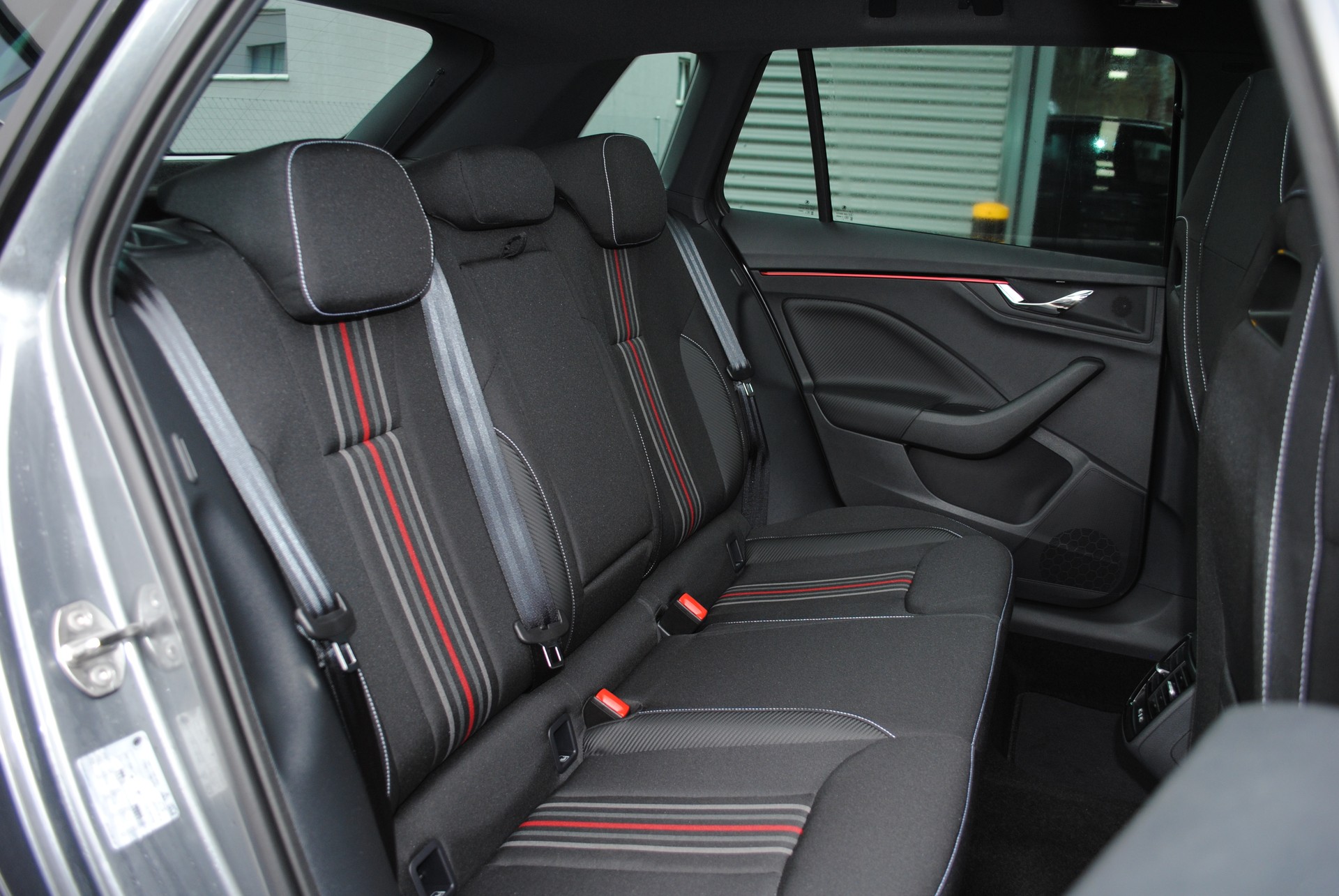 SKODA Kamiq 1.5 TSI Monte Carlo DSG-image-16
