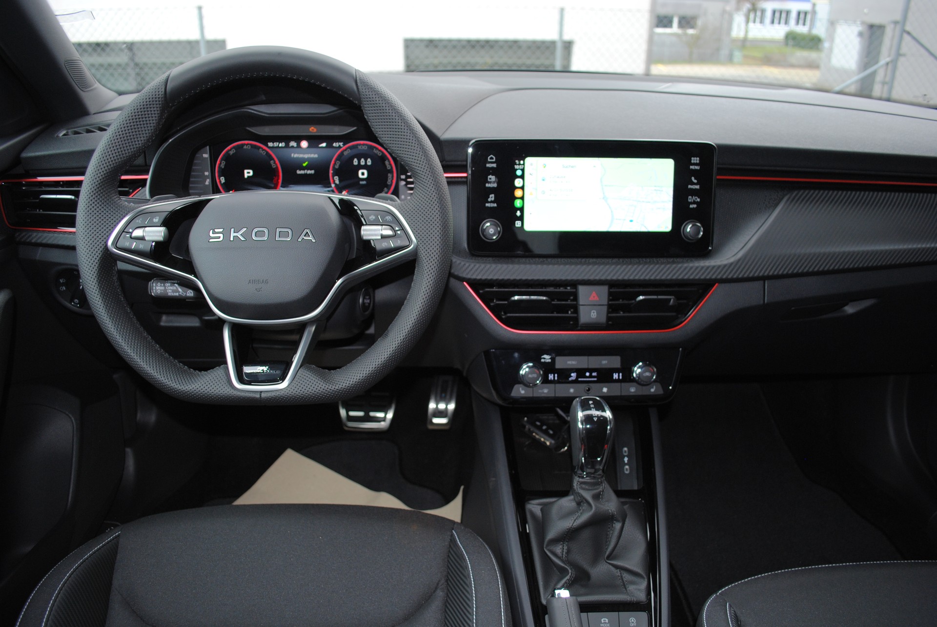 SKODA Kamiq 1.5 TSI Monte Carlo DSG-image-10