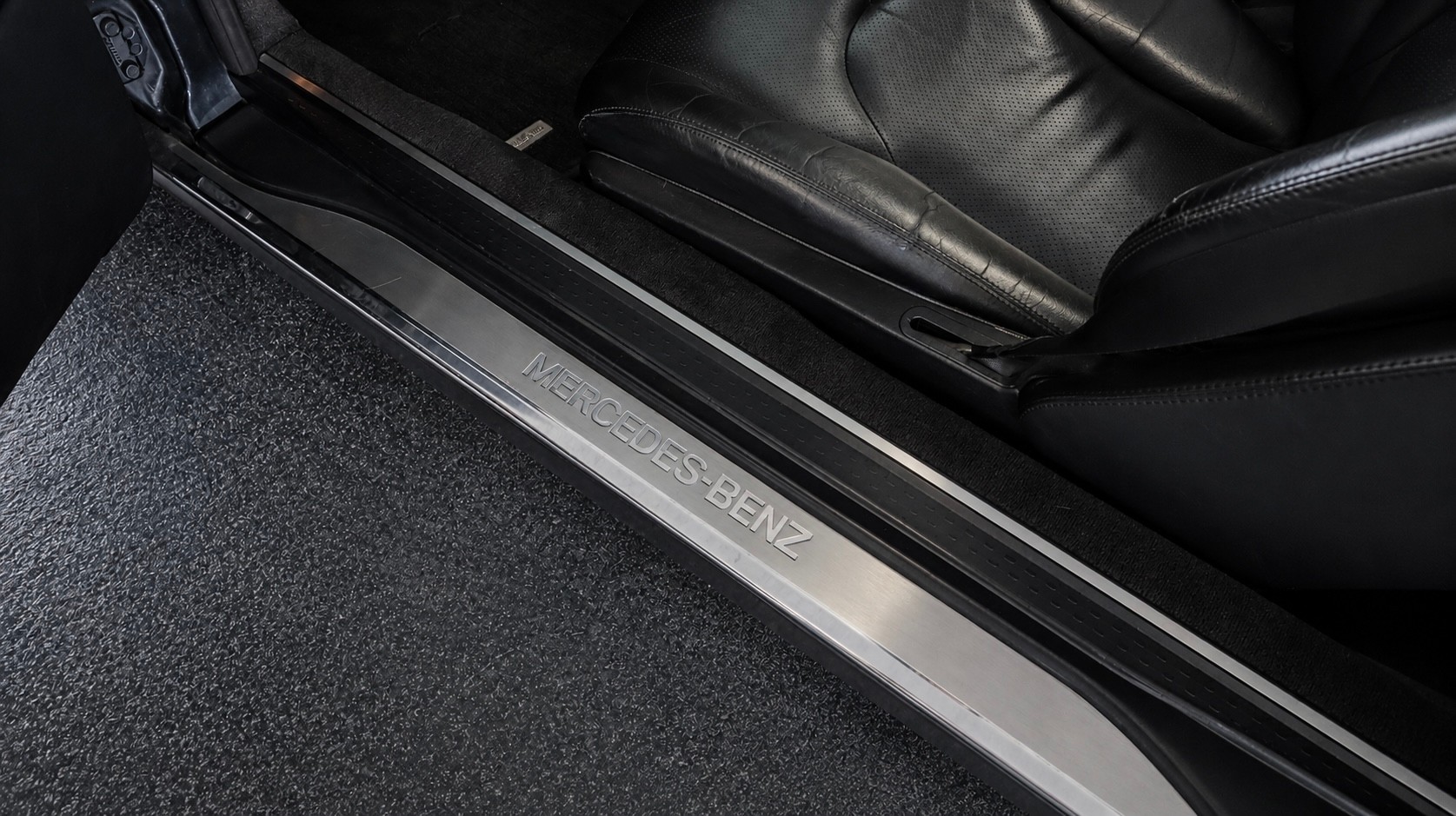 MERCEDES-BENZ SL 320-image-4