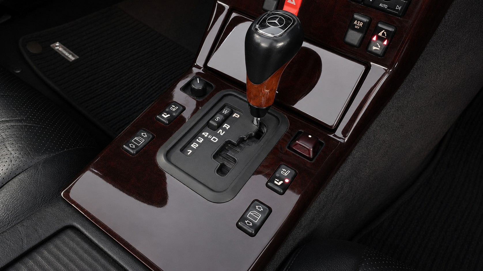 MERCEDES-BENZ SL 320-image-14
