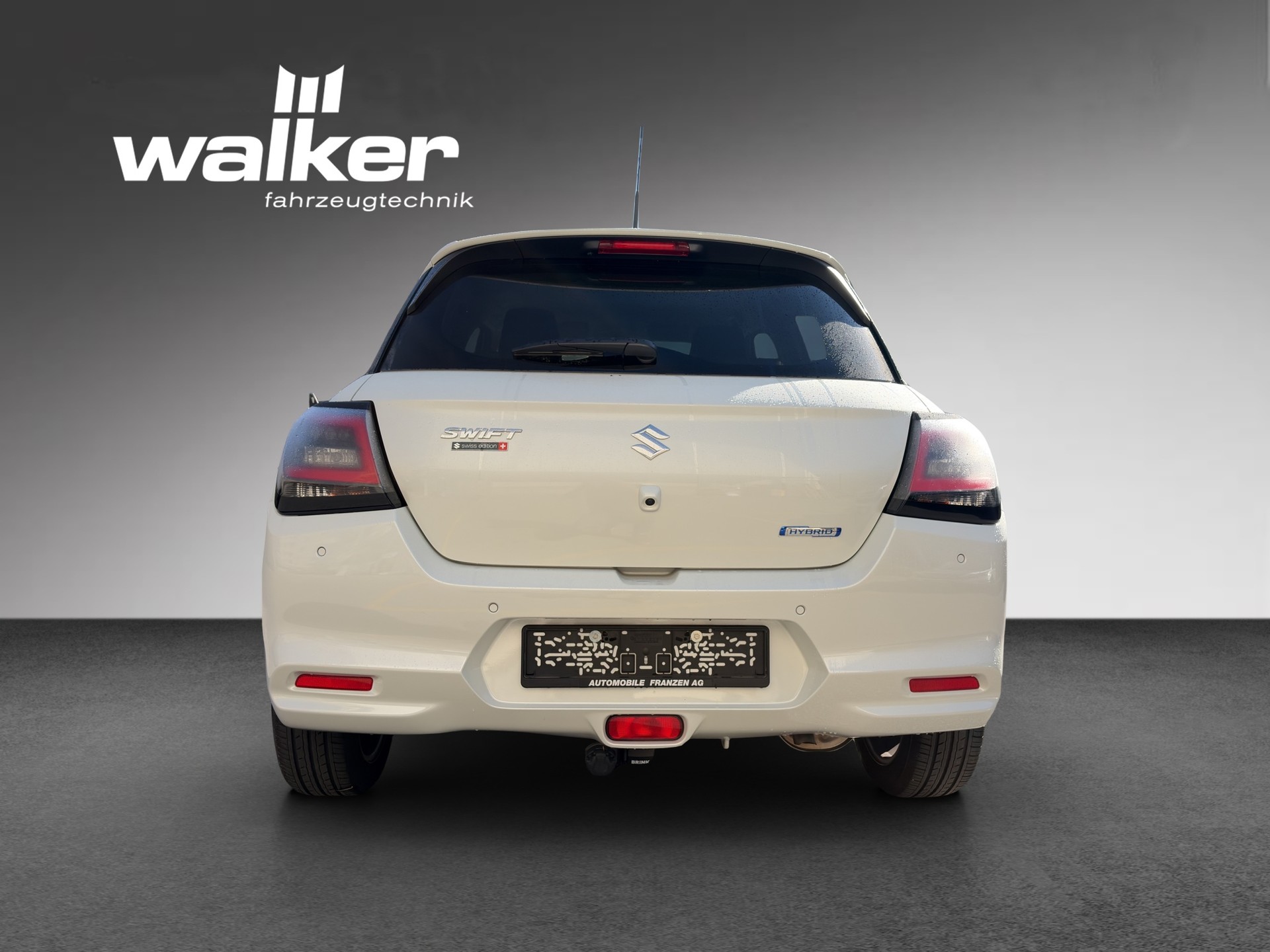 SUZUKI Swift 1.2 Compact Top Hybrid 4x4-image-7