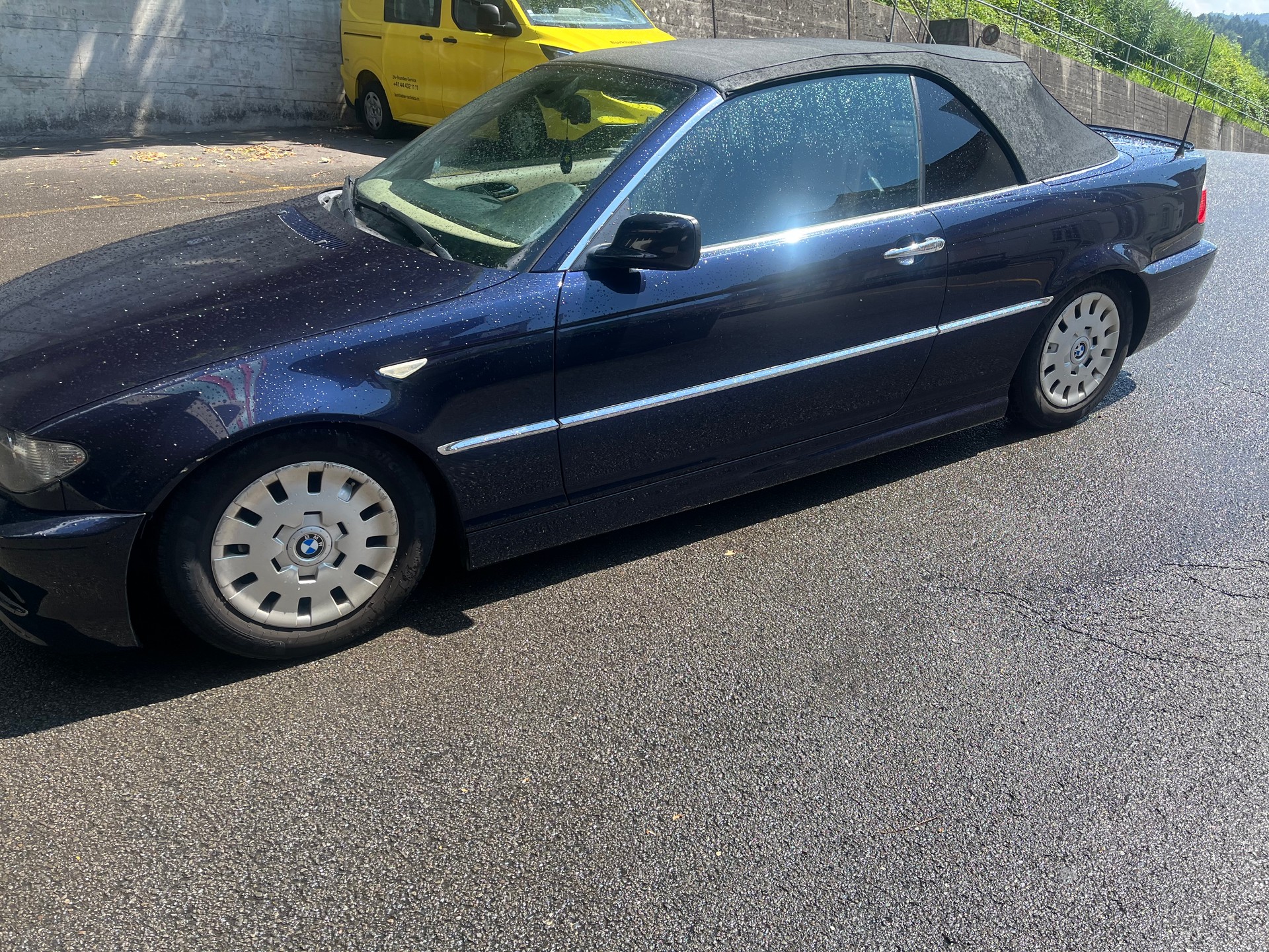 BMW 318Ci Cabriolet-image-5