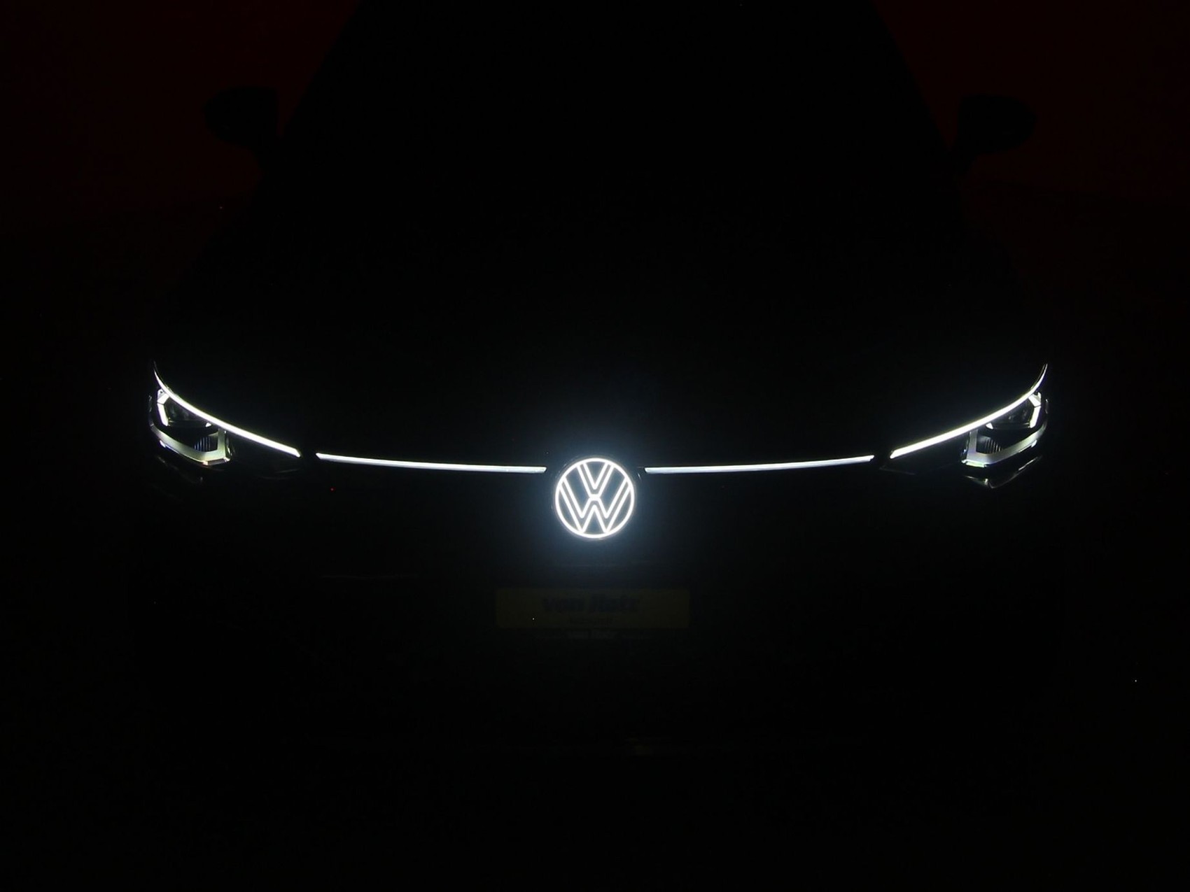 VW Golf VIII 1.5 eTSI R-Line DSG-image-7