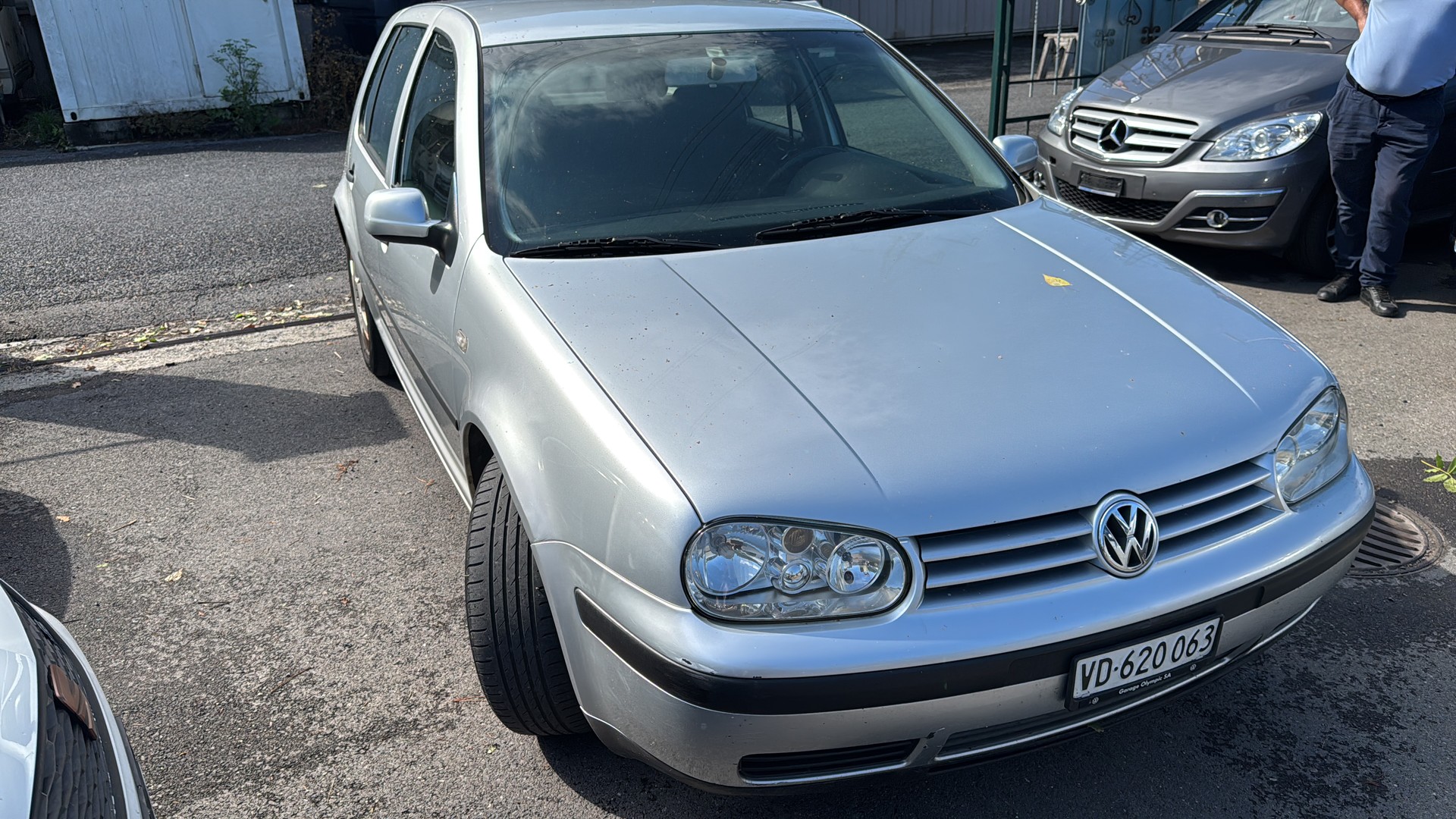 VW Golf 1.6 Comfortline Generation Automatic-image-0