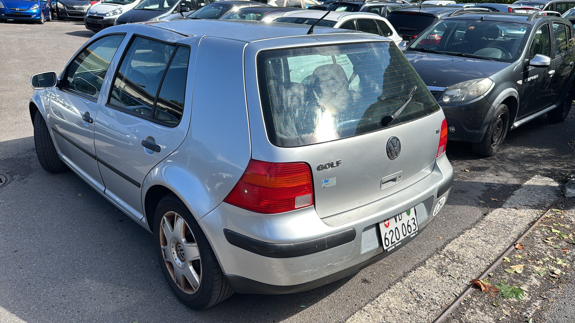 VW Golf 1.6 Comfortline Generation Automatic-image-1