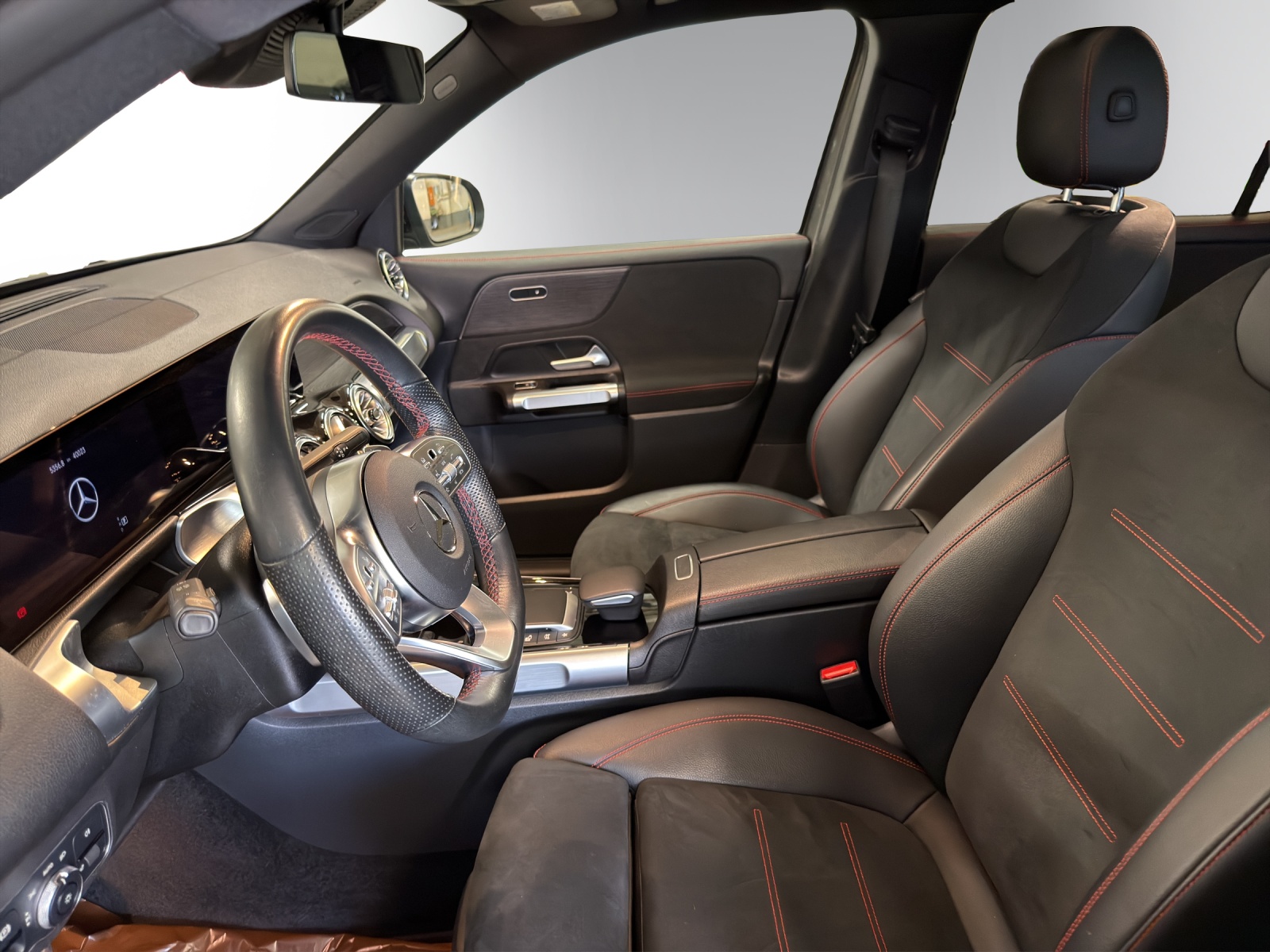 Image MERCEDES-BENZ GLB-250 GLB 250 4Matic AMG Line 8G-Tronic