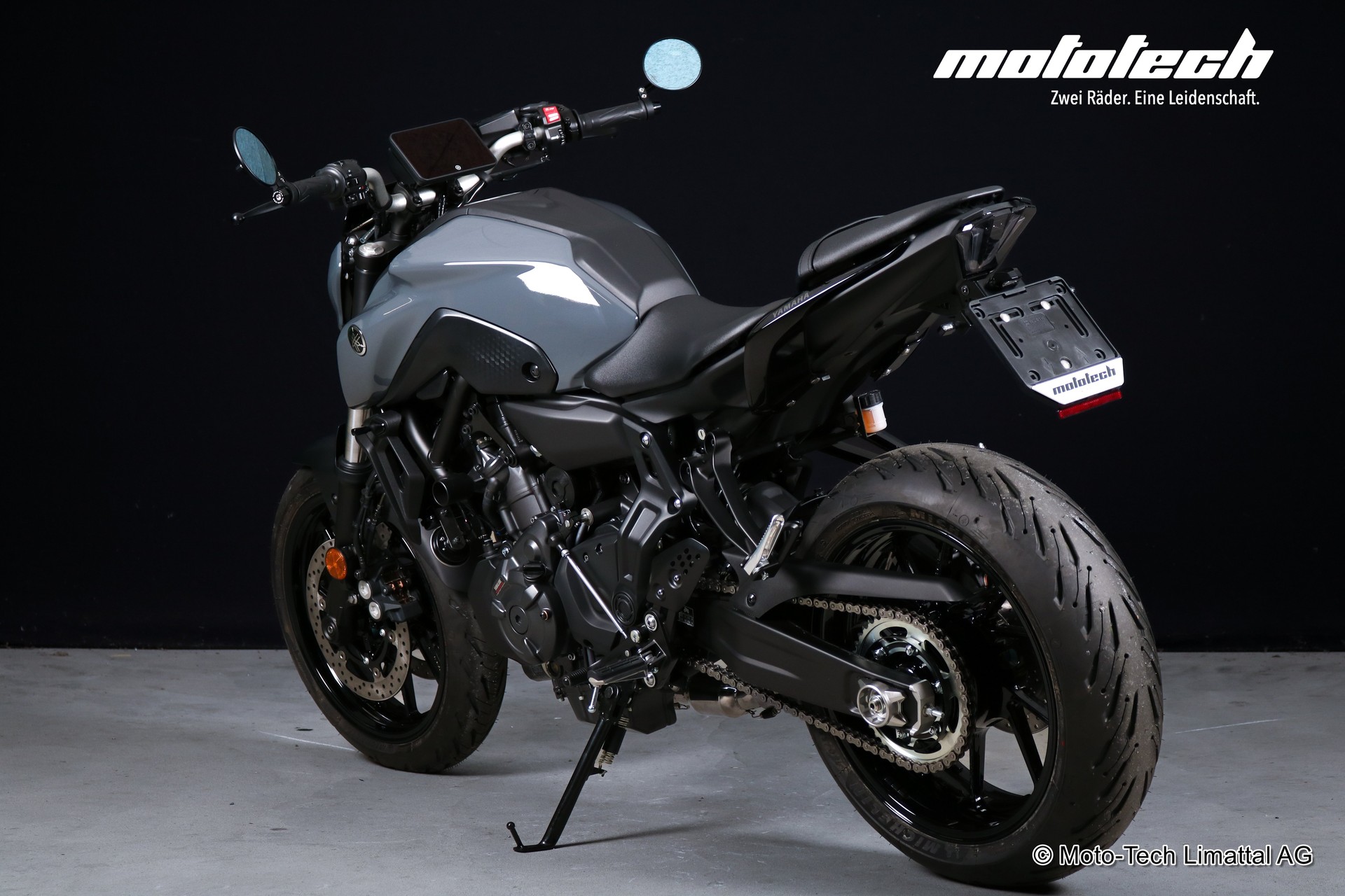 YAMAHA MT-07-showroom-element-3