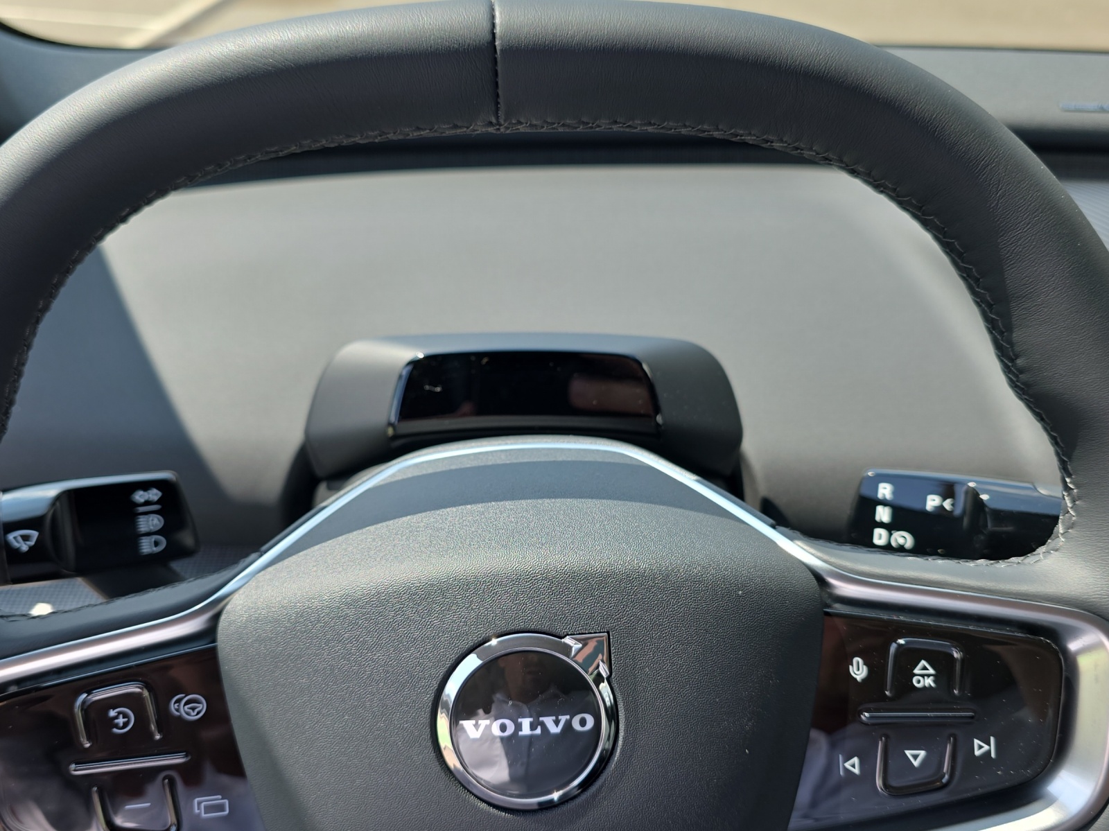 VOLVO EX 30 P8 Ultra AWD-image-15
