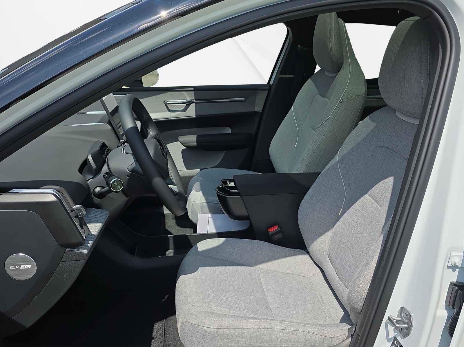 VOLVO EX 30 P8 Ultra AWD-image-9