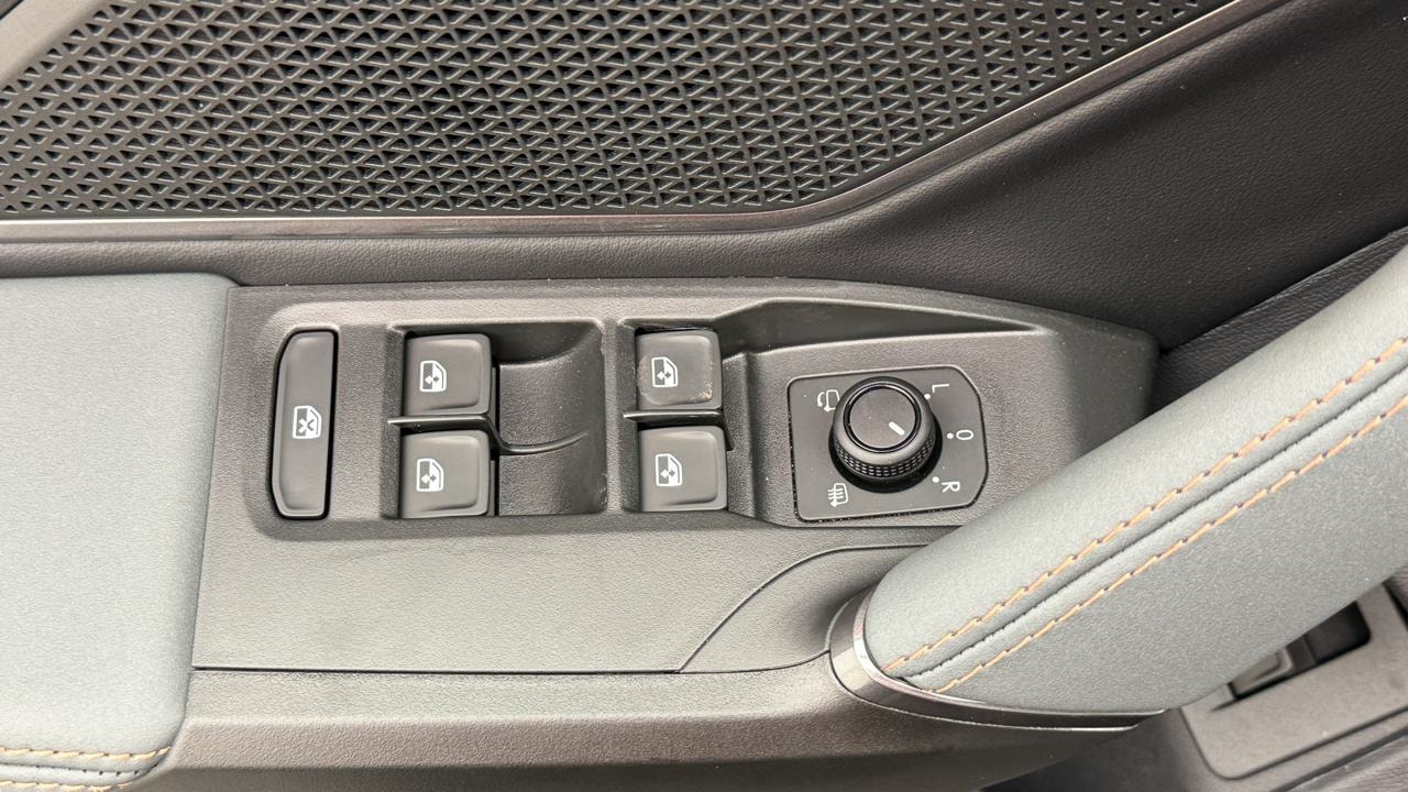 CUPRA Formentor 2.0TSI Extreme 4Drive-image-8