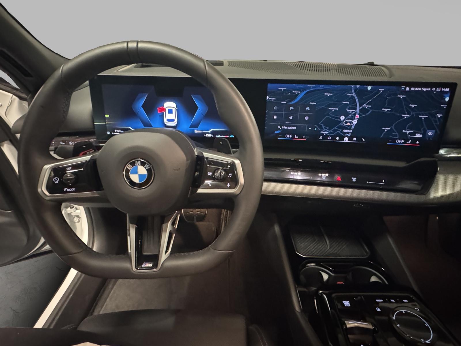 BMW 520d xDrive Touring-image-17