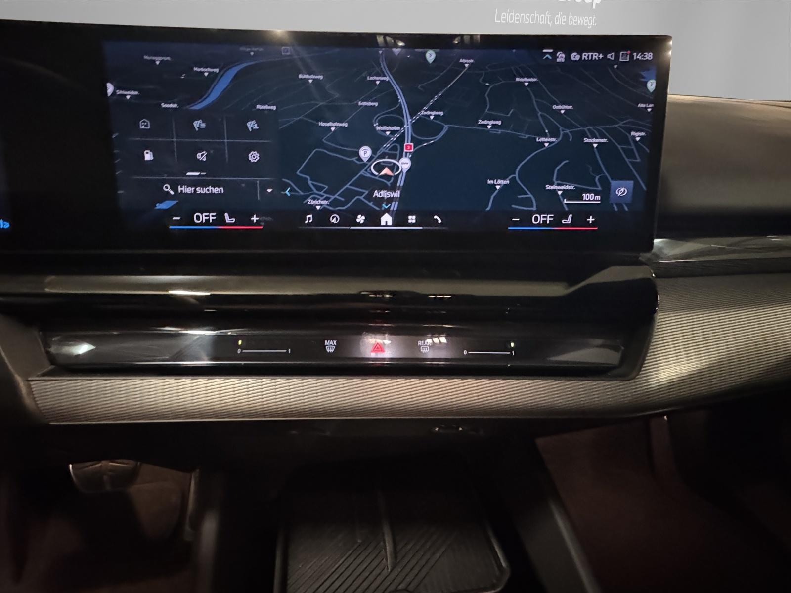 BMW 520d xDrive Touring-image-18