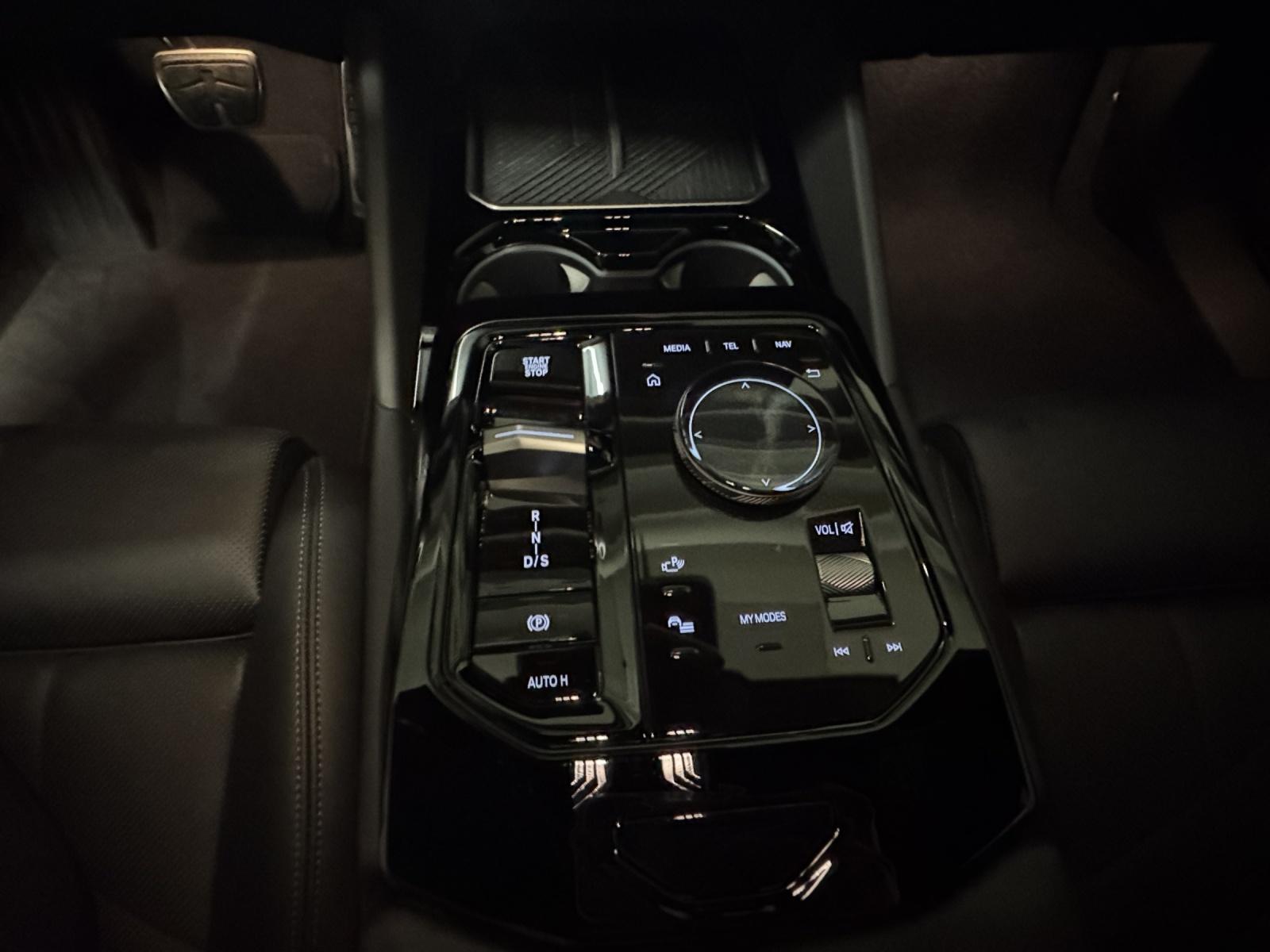 BMW 520d xDrive Touring-image-19