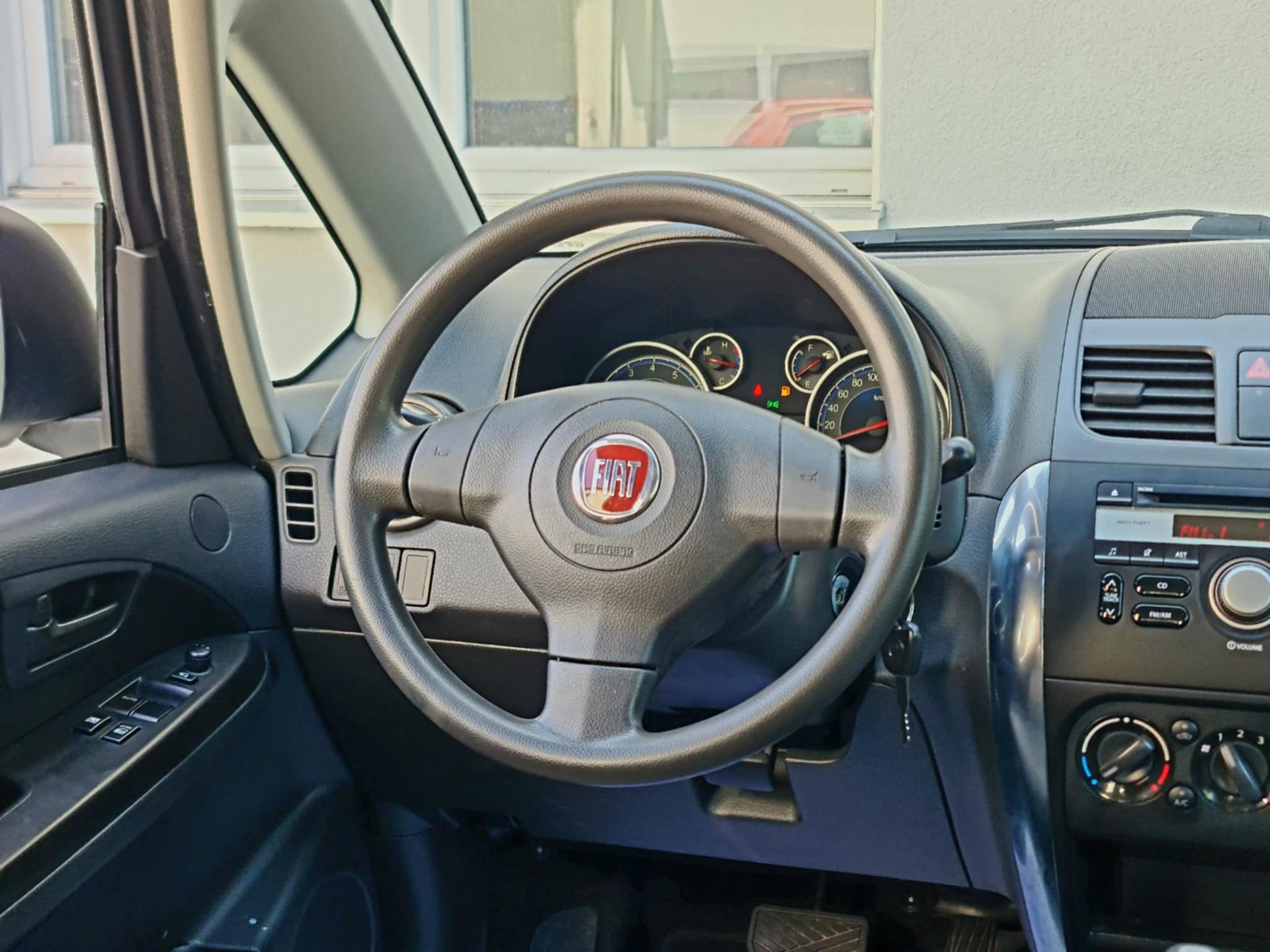 FIAT Sedici 1.6 2WD Dynamic Automatic-image-13