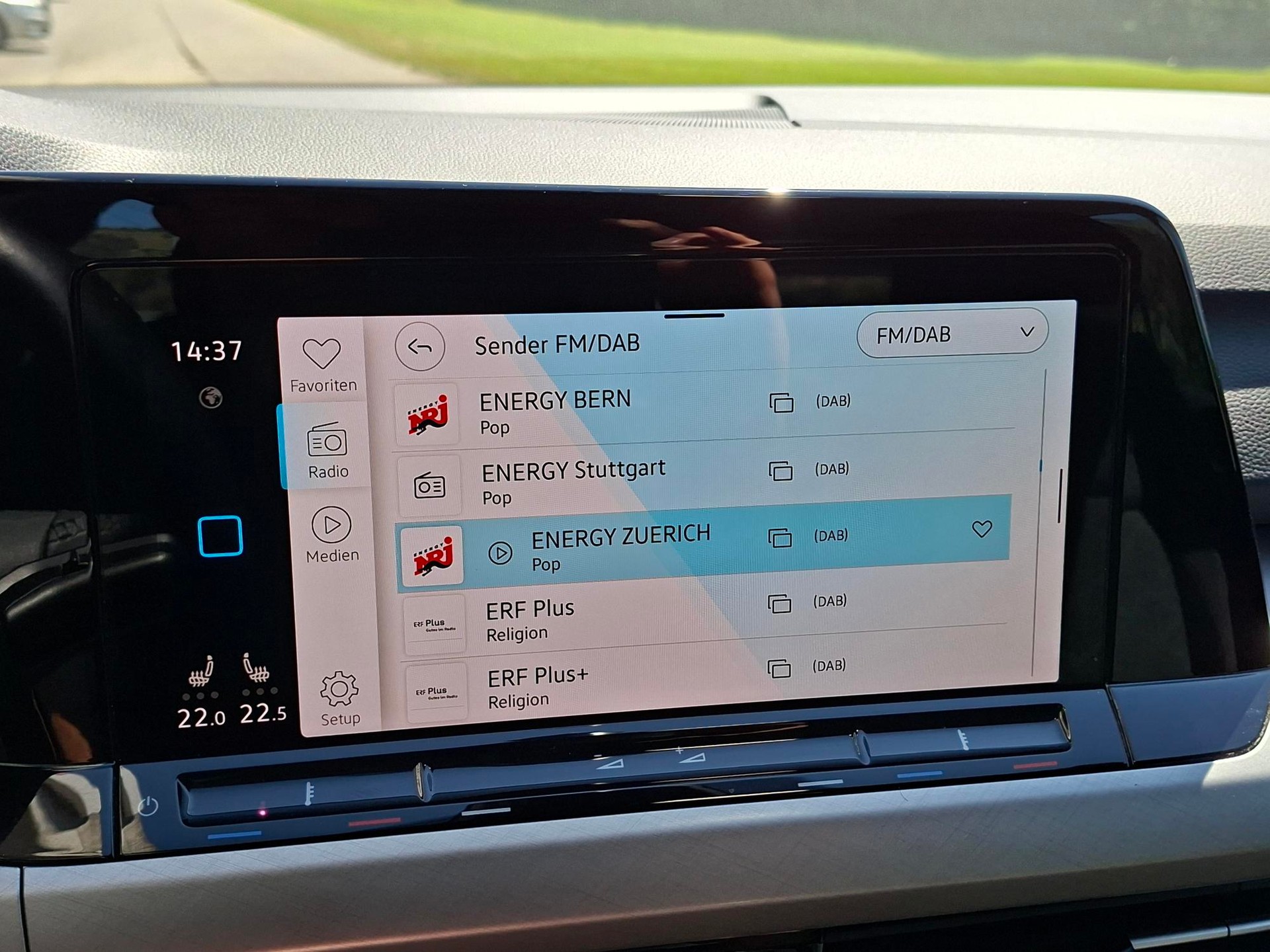 VW Golf 1.5 TSI ACT Life *ab MFK+Rückfahrkamera*-image-12