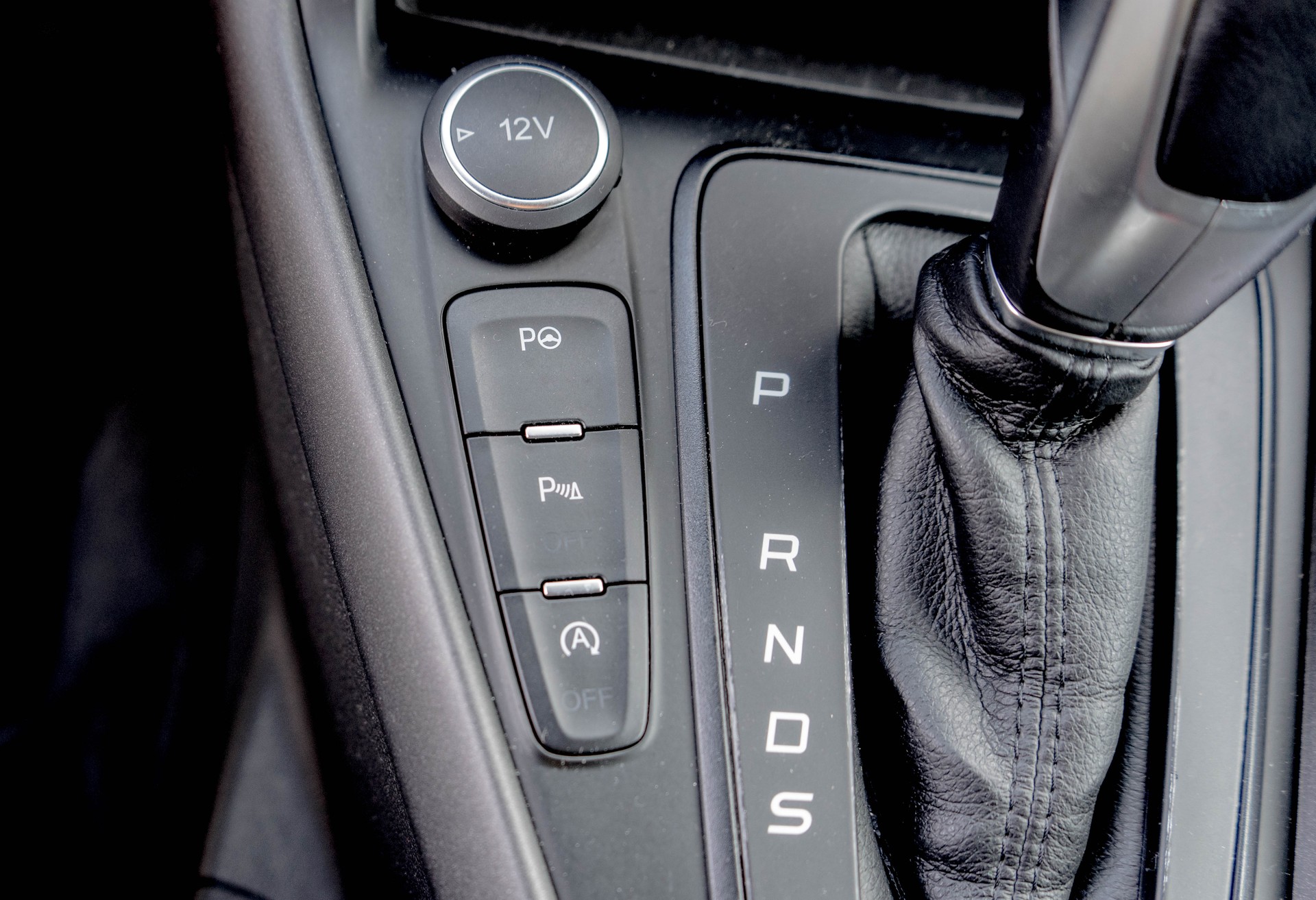 FORD Focus 1.5 SCTi ST Line Automatic-image-16