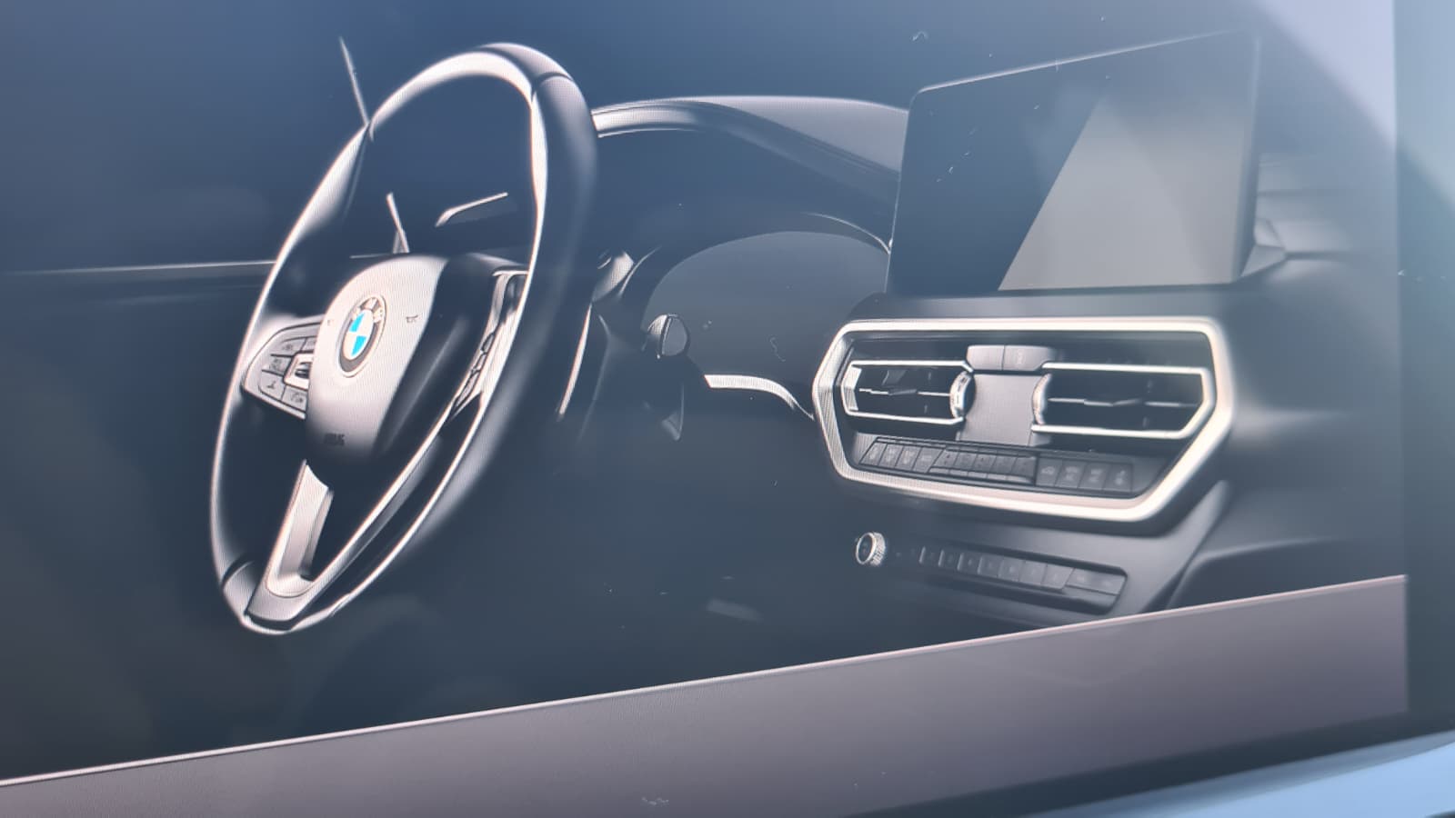 BMW X3 xDrive 48V 30d ** Voll-Leder ** Gr-Navi ** RF-Kamera 360° ** Abstandsregelsysteme ** Anh-Kupplung ** Panorama-Glasdach **-image-19