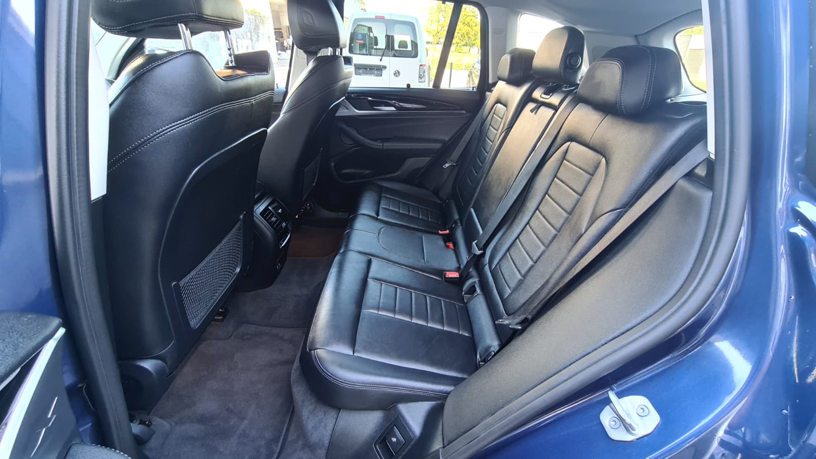 BMW X3 xDrive 48V 30d ** Voll-Leder ** Gr-Navi ** RF-Kamera 360° ** Abstandsregelsysteme ** Anh-Kupplung ** Panorama-Glasdach **-image-21