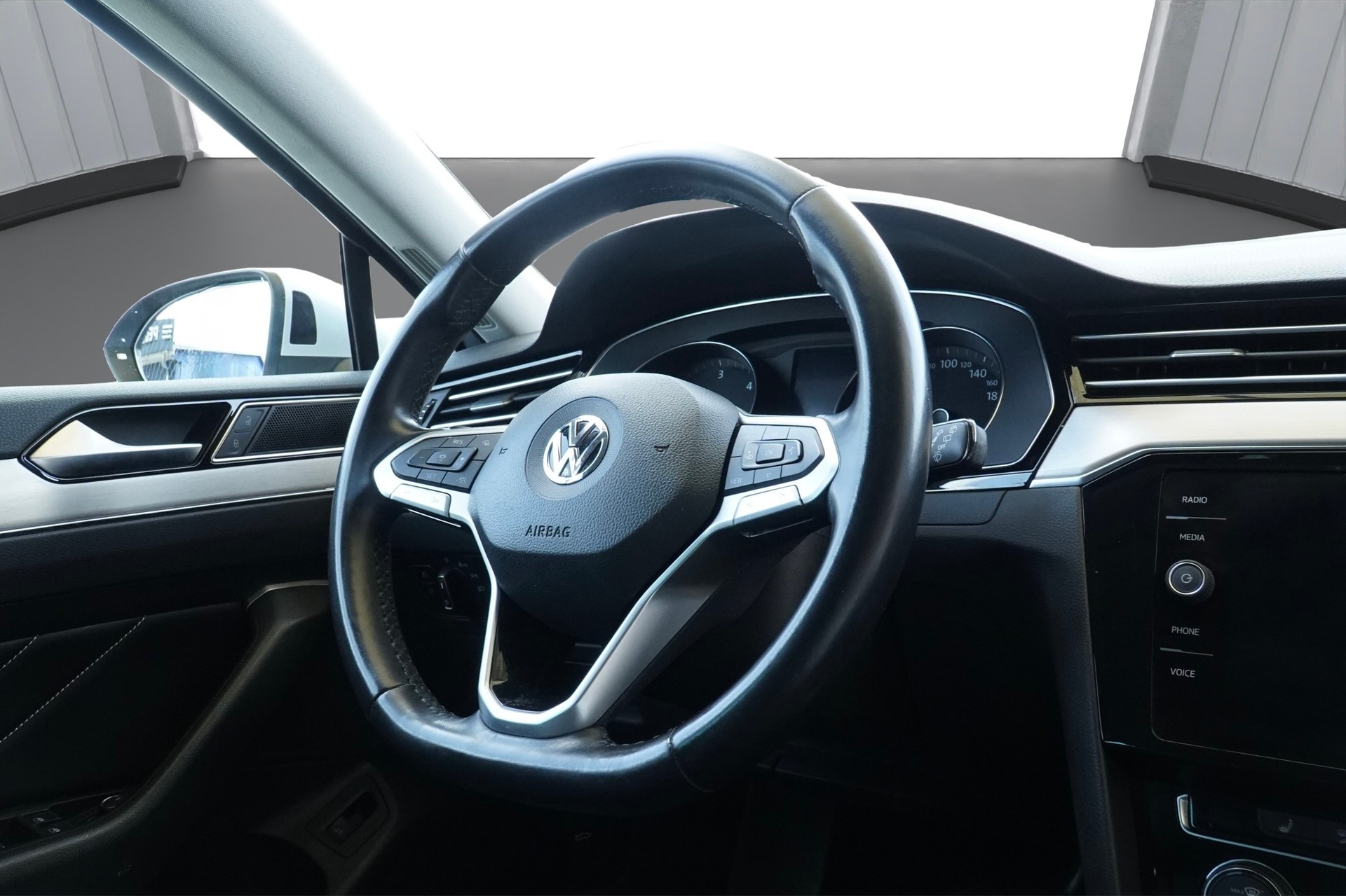 VW Passat 2.0 TDI BMT Elegance DSG *CH Fahrzeug*-image-13