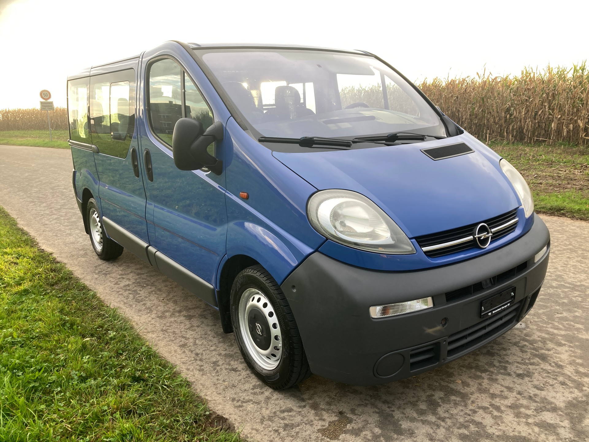 OPEL Vivaro 2.5 CDTI 2.7t L1H1 9 Sitzer-image-1
