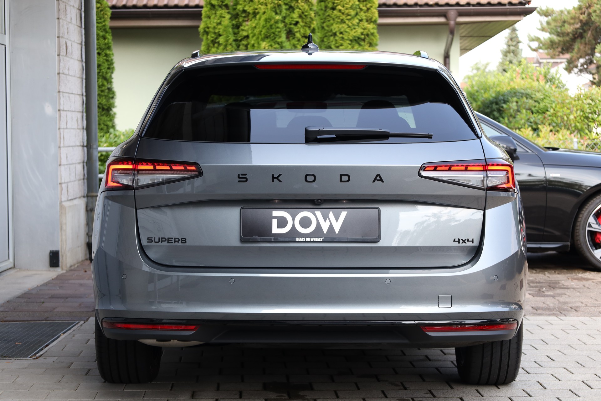 SKODA Superb Combi 2.0 TDi Sportline 4x4 DSG-image-6
