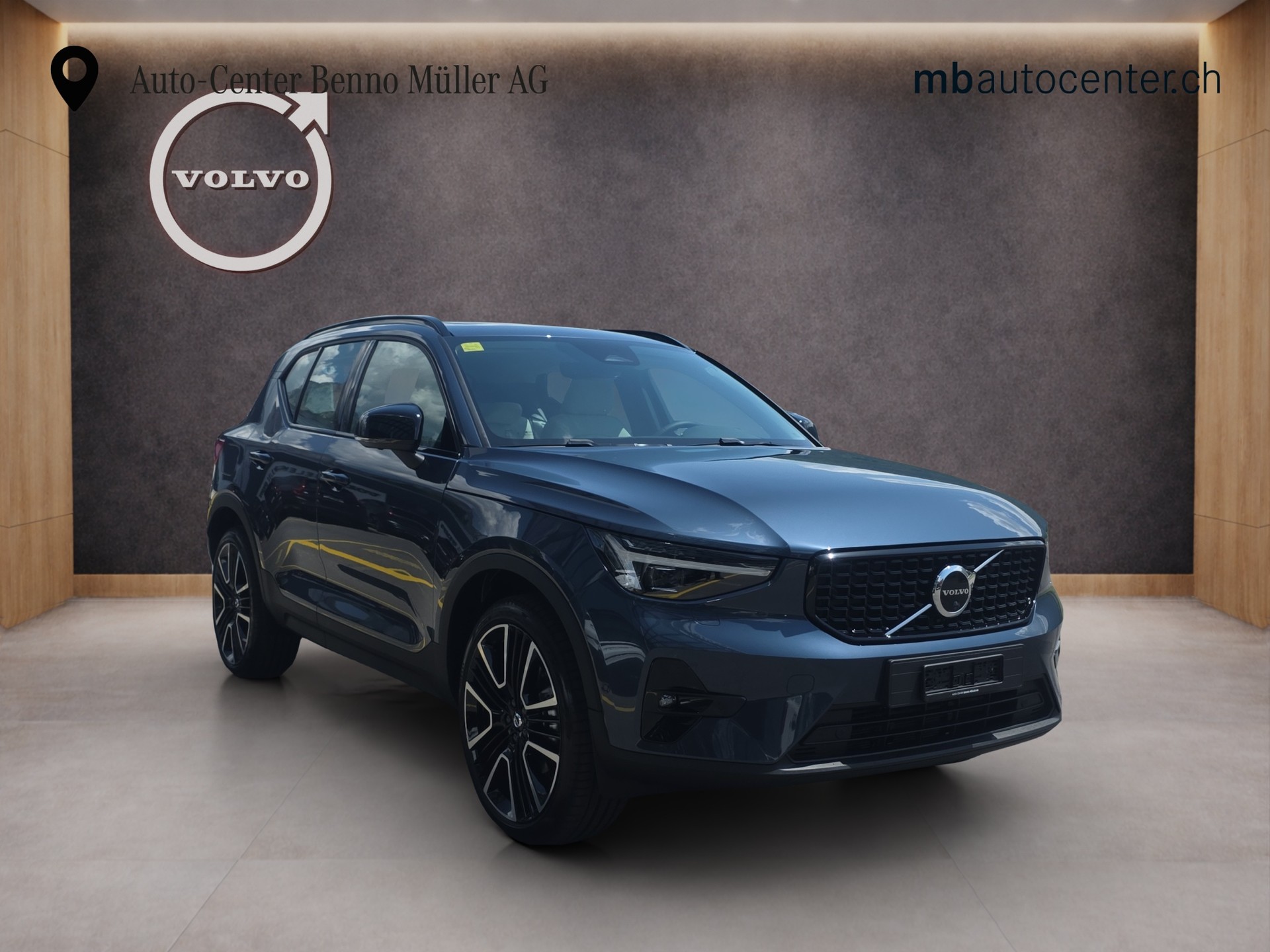 VOLVO XC40 2.0 B4 MH Ultra Dark-image-6