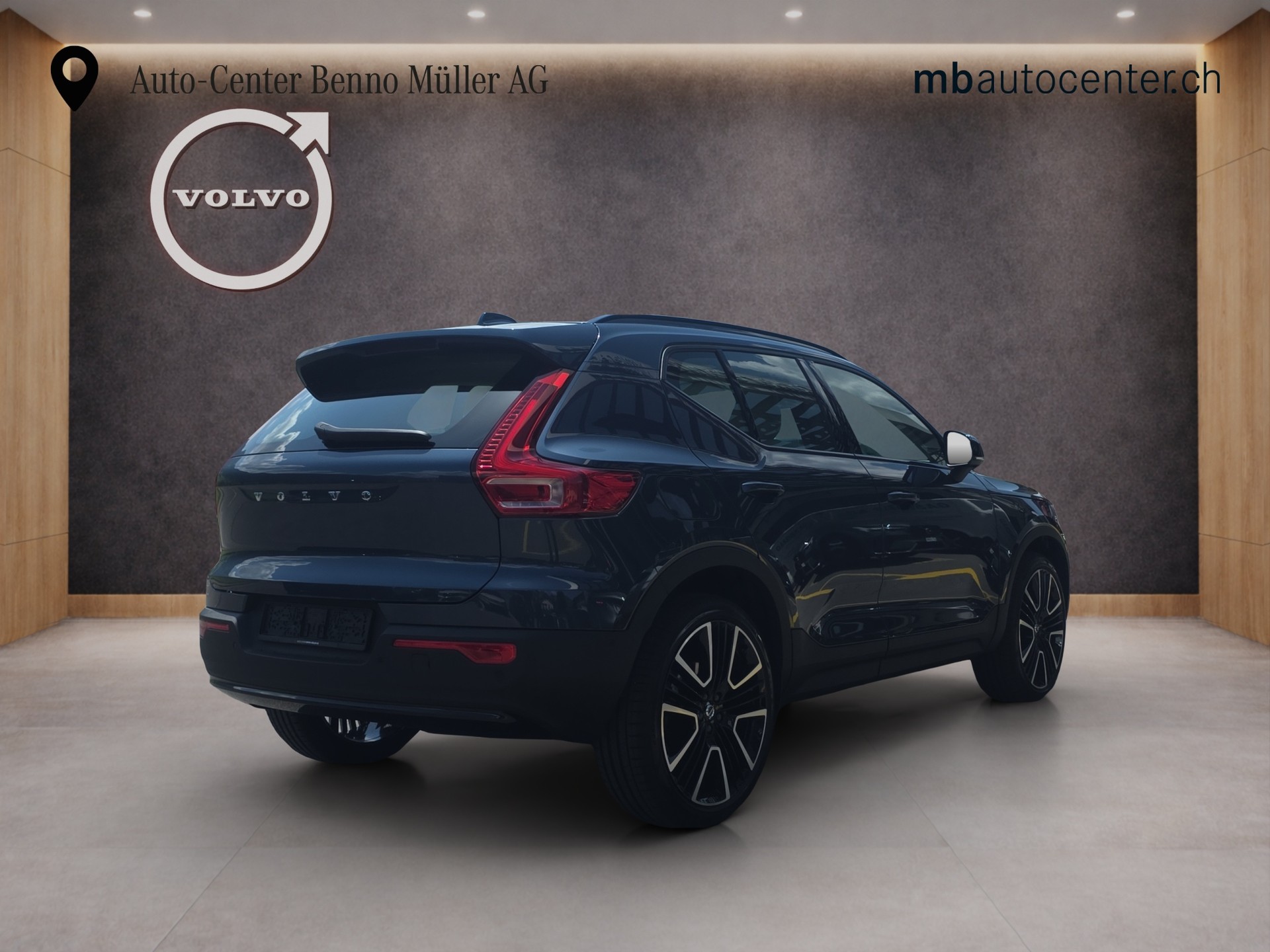 VOLVO XC40 2.0 B4 MH Ultra Dark-image-4