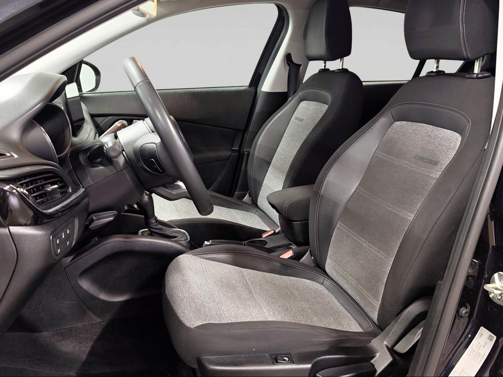 FIAT Tipo Hybrid 1.5 Cross-image-5