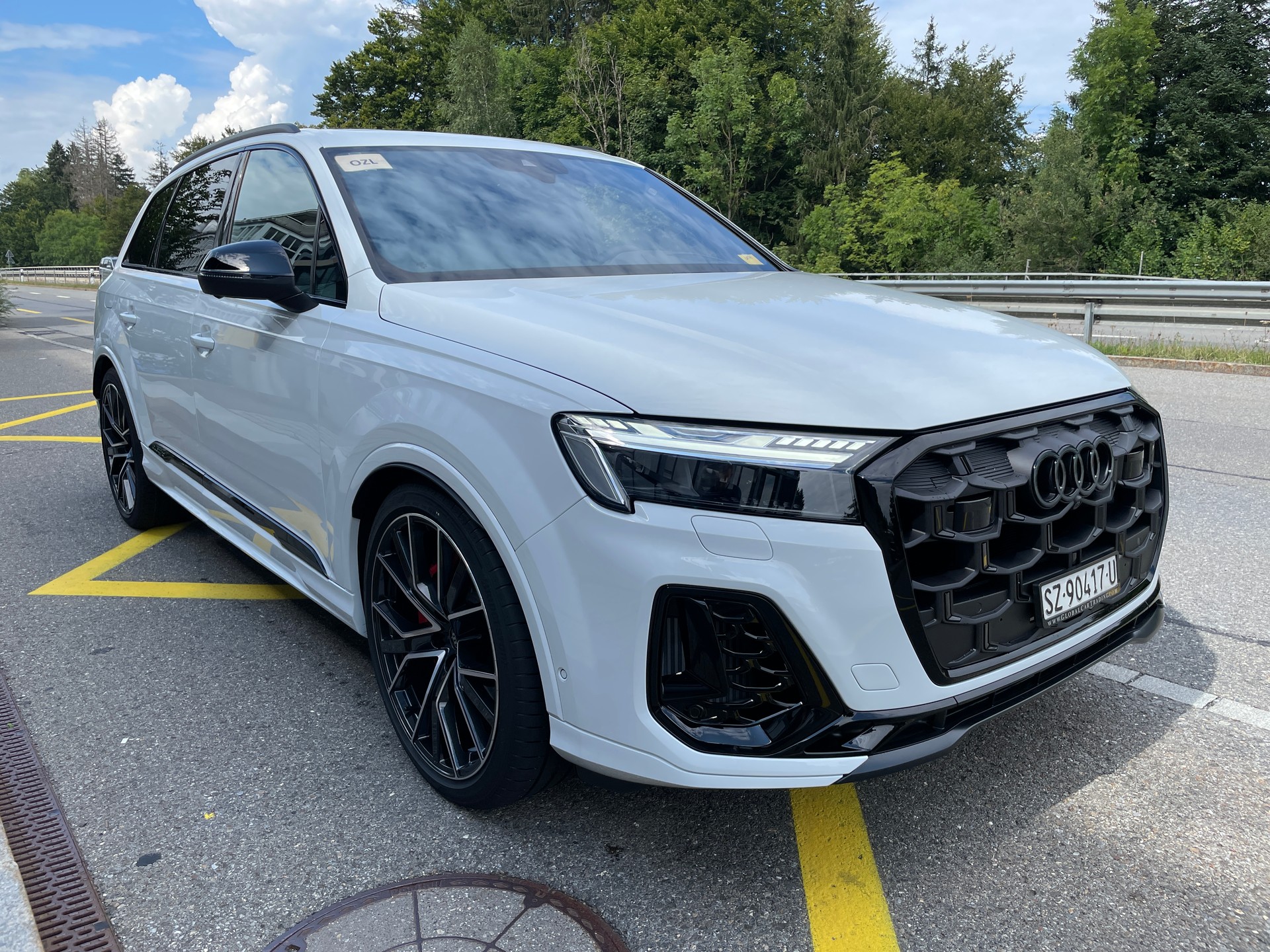 AUDI SQ7 TFSI quattro tiptronic-image-2