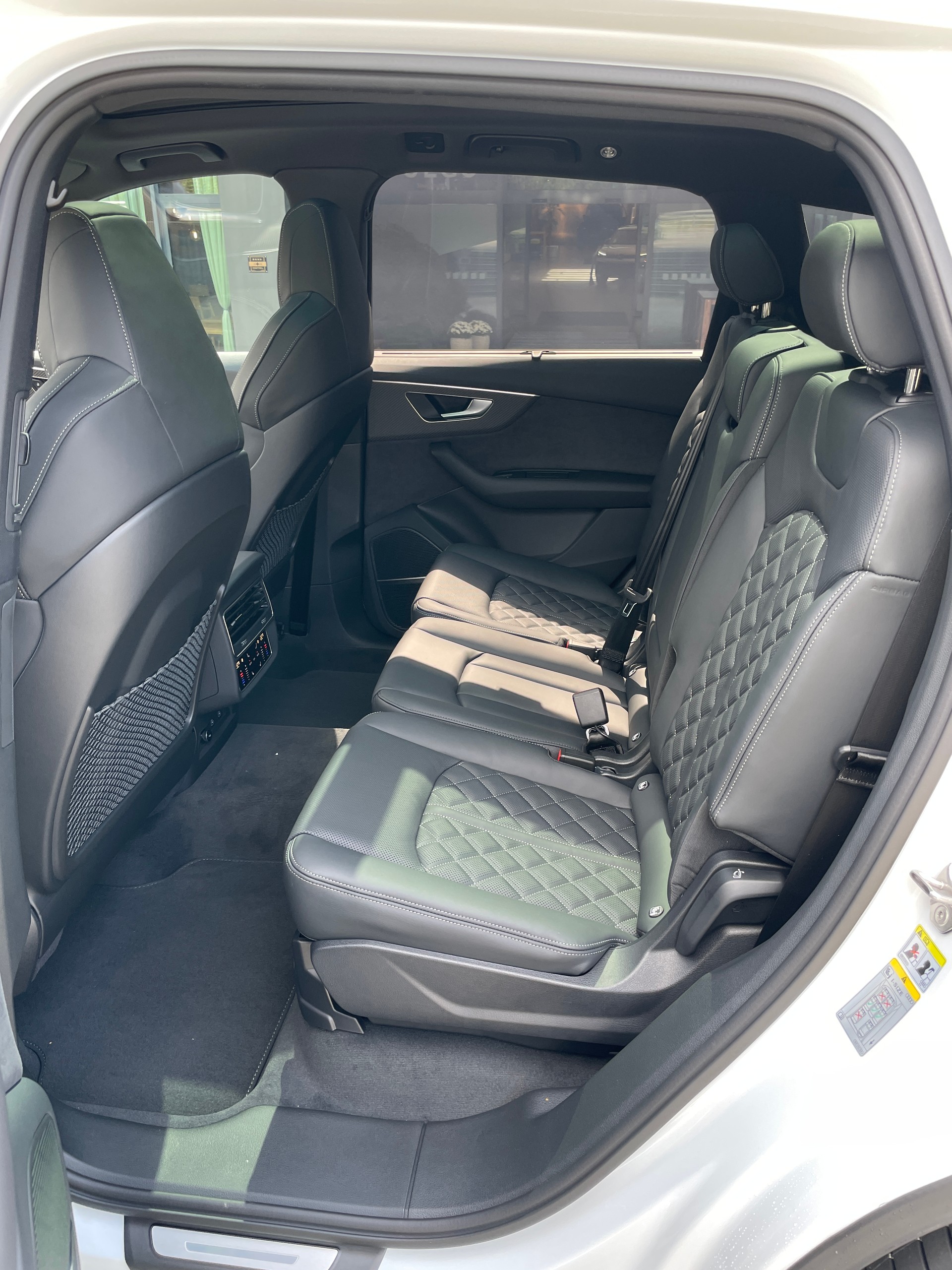 AUDI SQ7 TFSI quattro tiptronic-image-19
