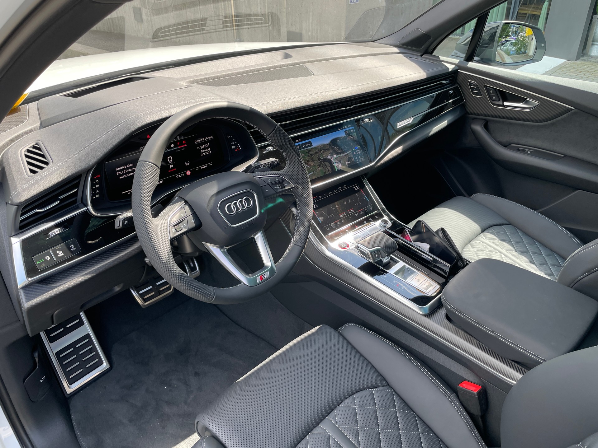 AUDI SQ7 TFSI quattro tiptronic-image-14