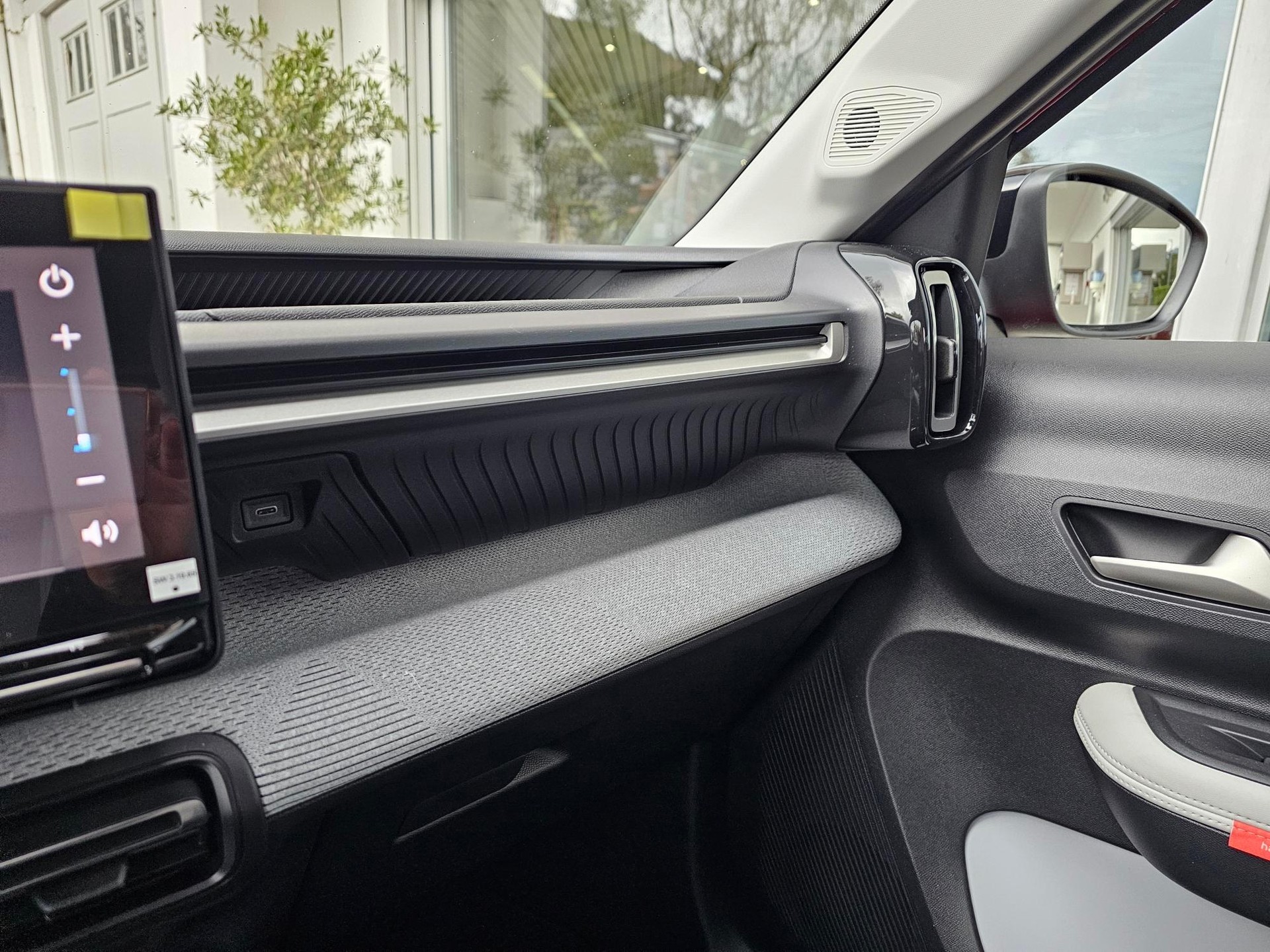 CITROEN C3 1.2 Hybrid Max-image-9
