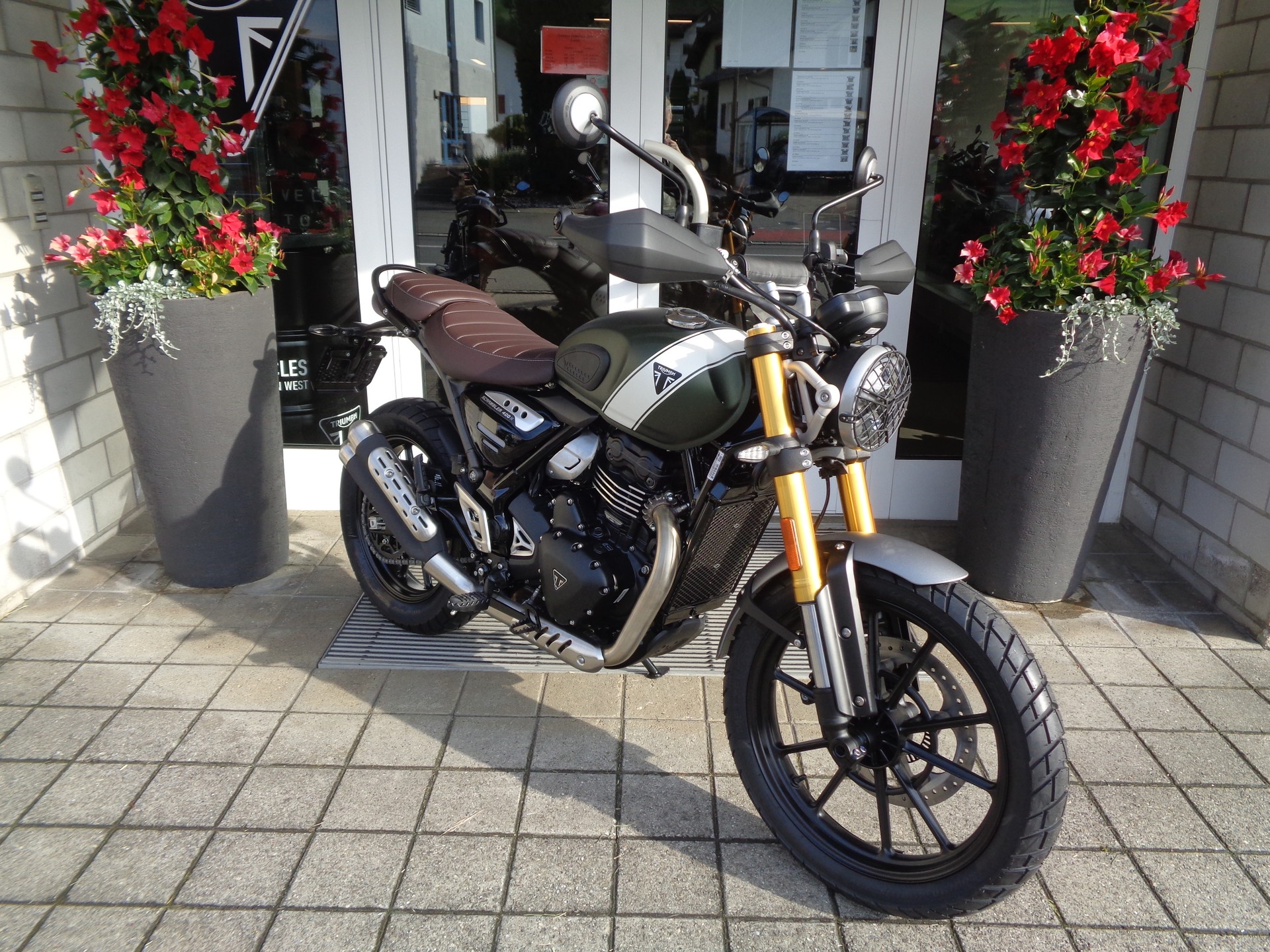 TRIUMPH Scrambler 400 X-showroom-element-2