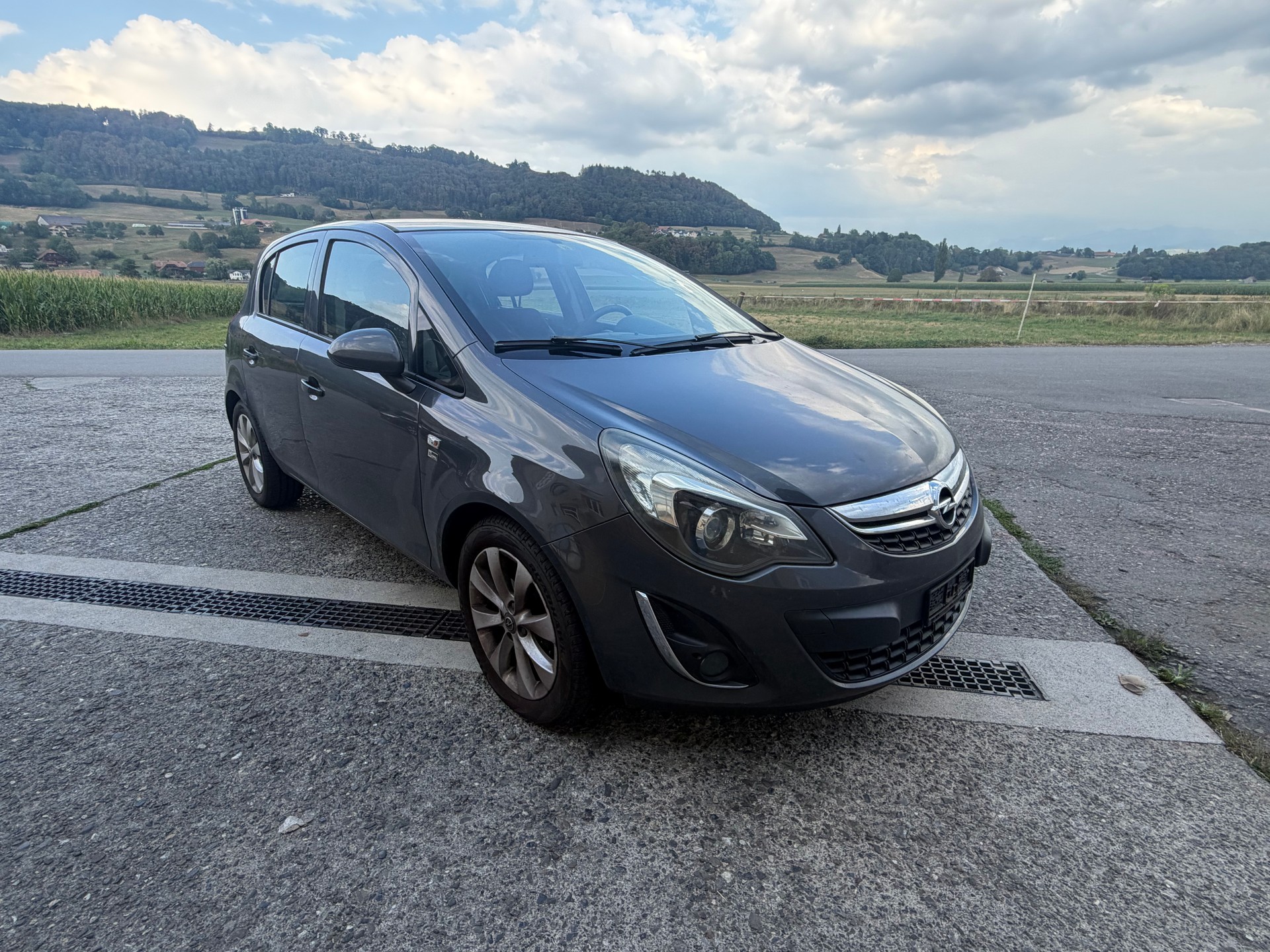 OPEL Corsa 1.4 TP Active Edition Automatic-image-2