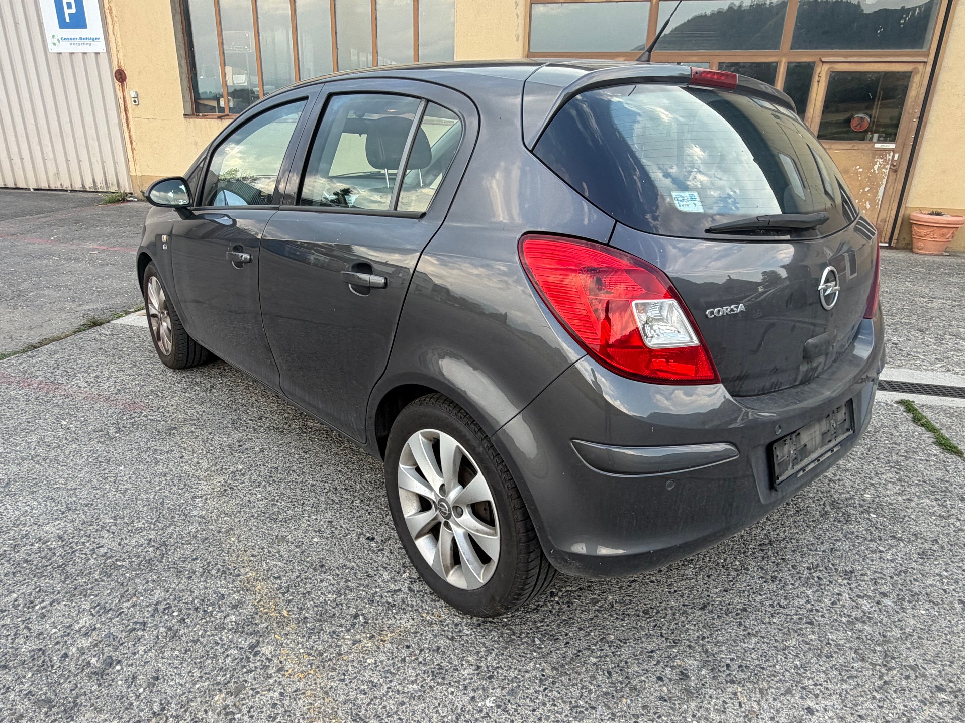 OPEL Corsa 1.4 TP Active Edition Automatic-image-5