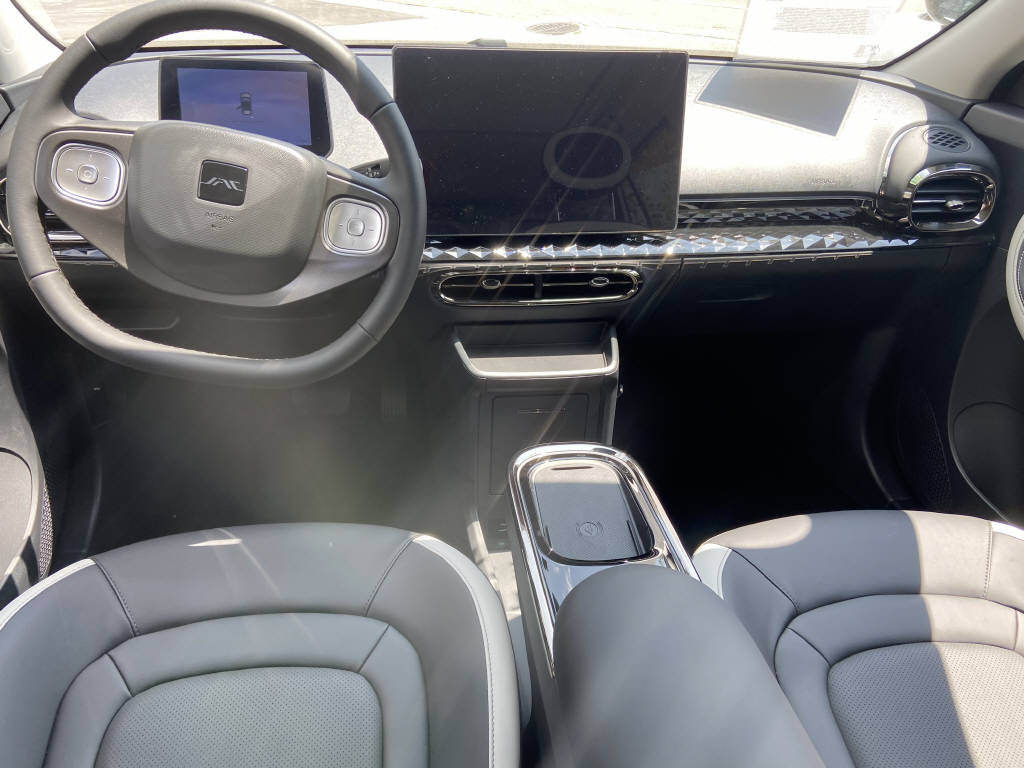 JAC E30X Electric-image-4