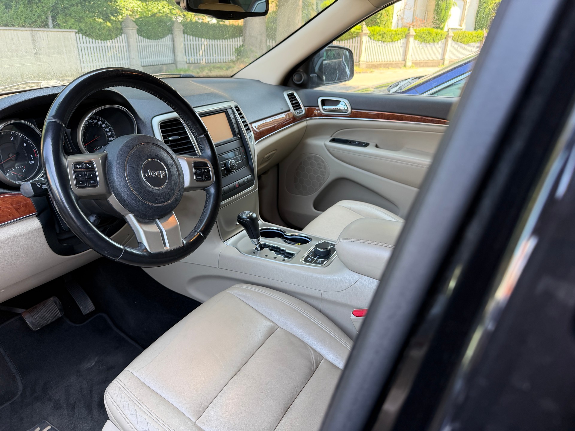 JEEP Grand Cherokee 3.0 CRD Limited Automatic-image-3