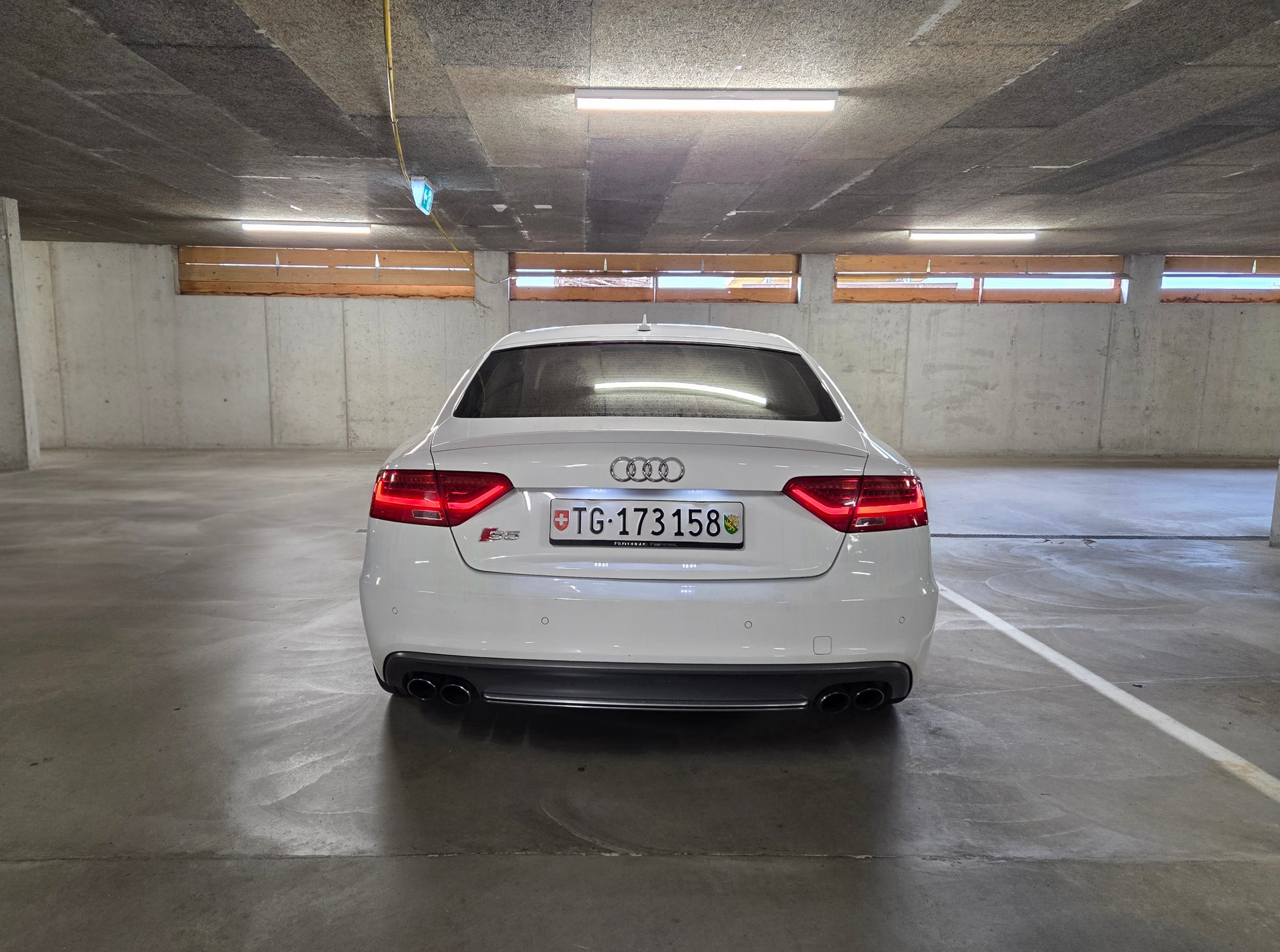AUDI 3.0 V6 TFSI quattro S-Tronic-image-2