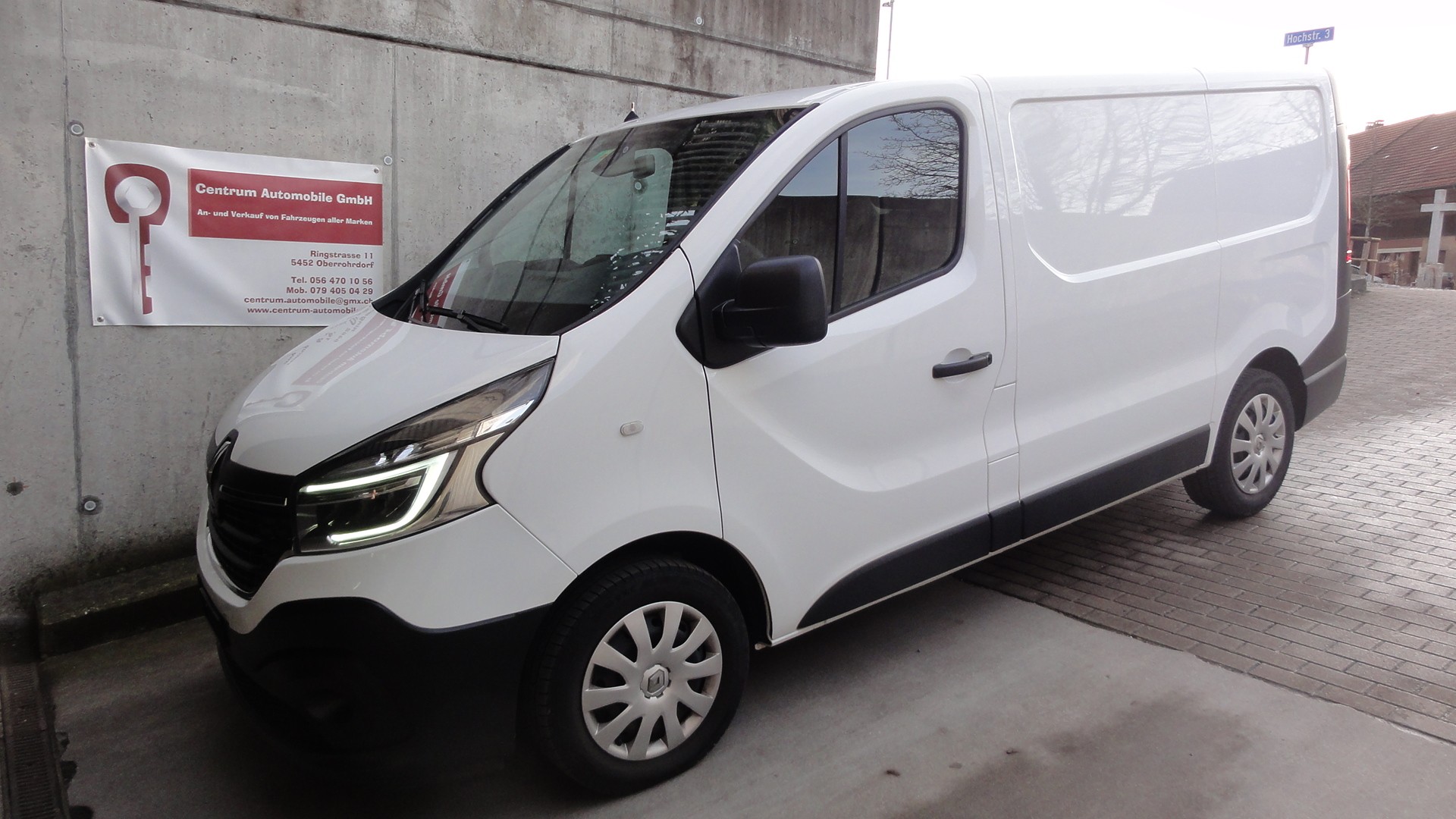 RENAULT Trafic 2.0 dCi 120 3.0t Business L1H1-image-0