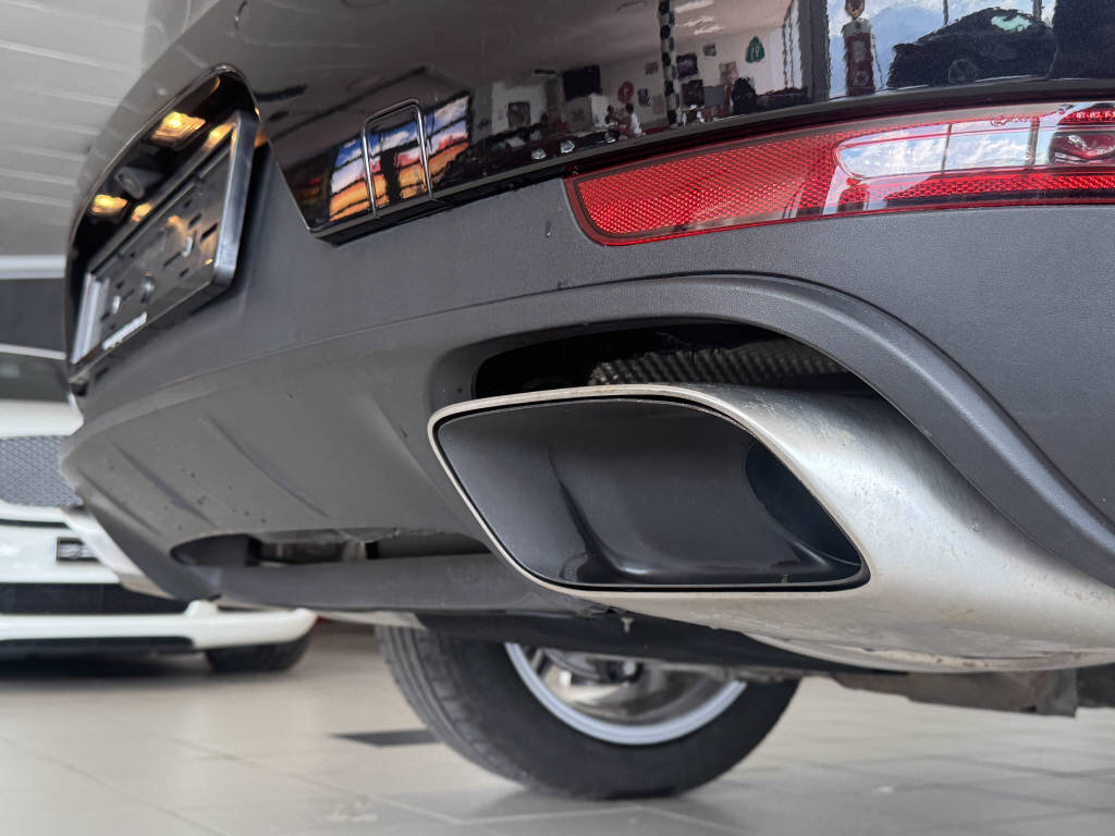 PORSCHE Macan 2.0-image-27
