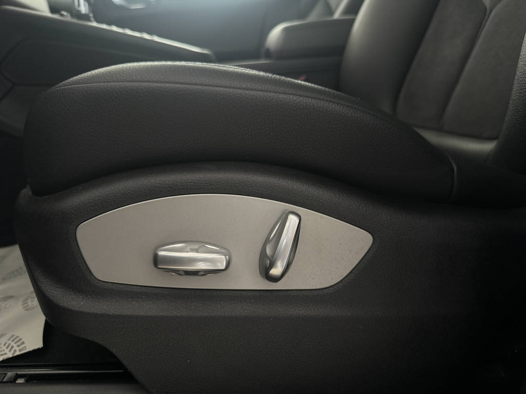 PORSCHE Macan 2.0-image-18