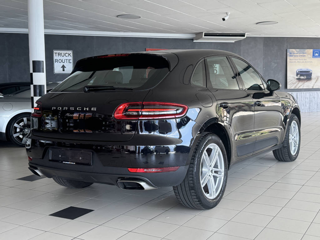 PORSCHE Macan 2.0-image-3