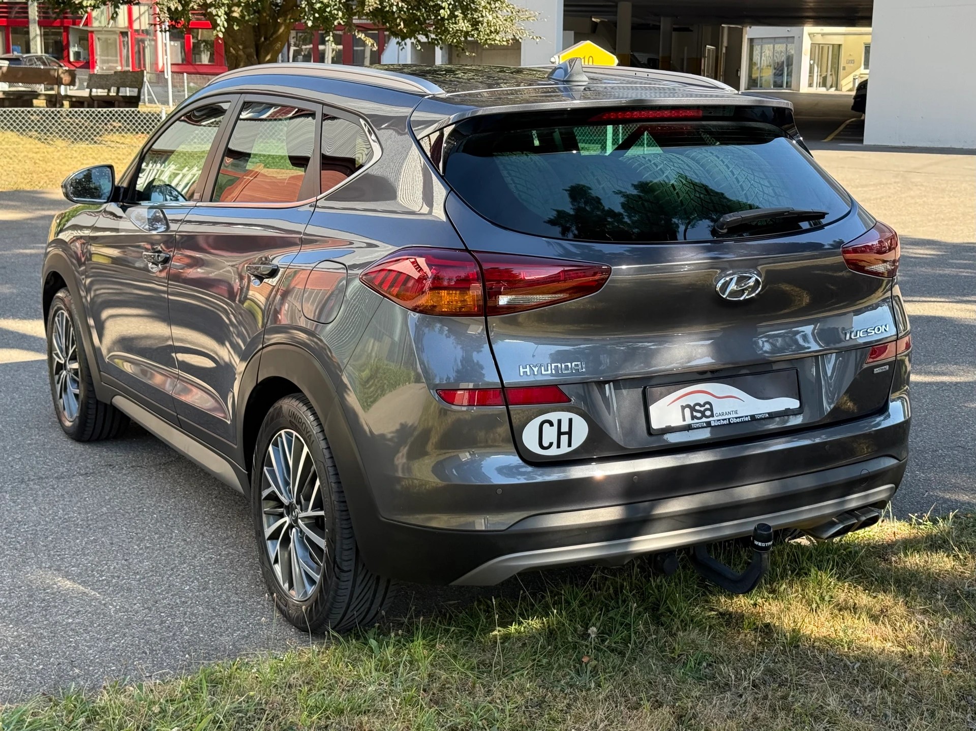 HYUNDAI Tucson 1.6 TGDI Amplia 4WD DCT-image-3