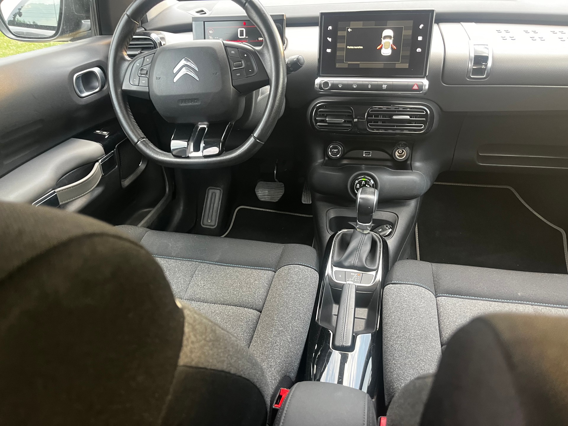 CITROEN C4 Cactus 1.2 Pure Tech Feel EAT6-image-11